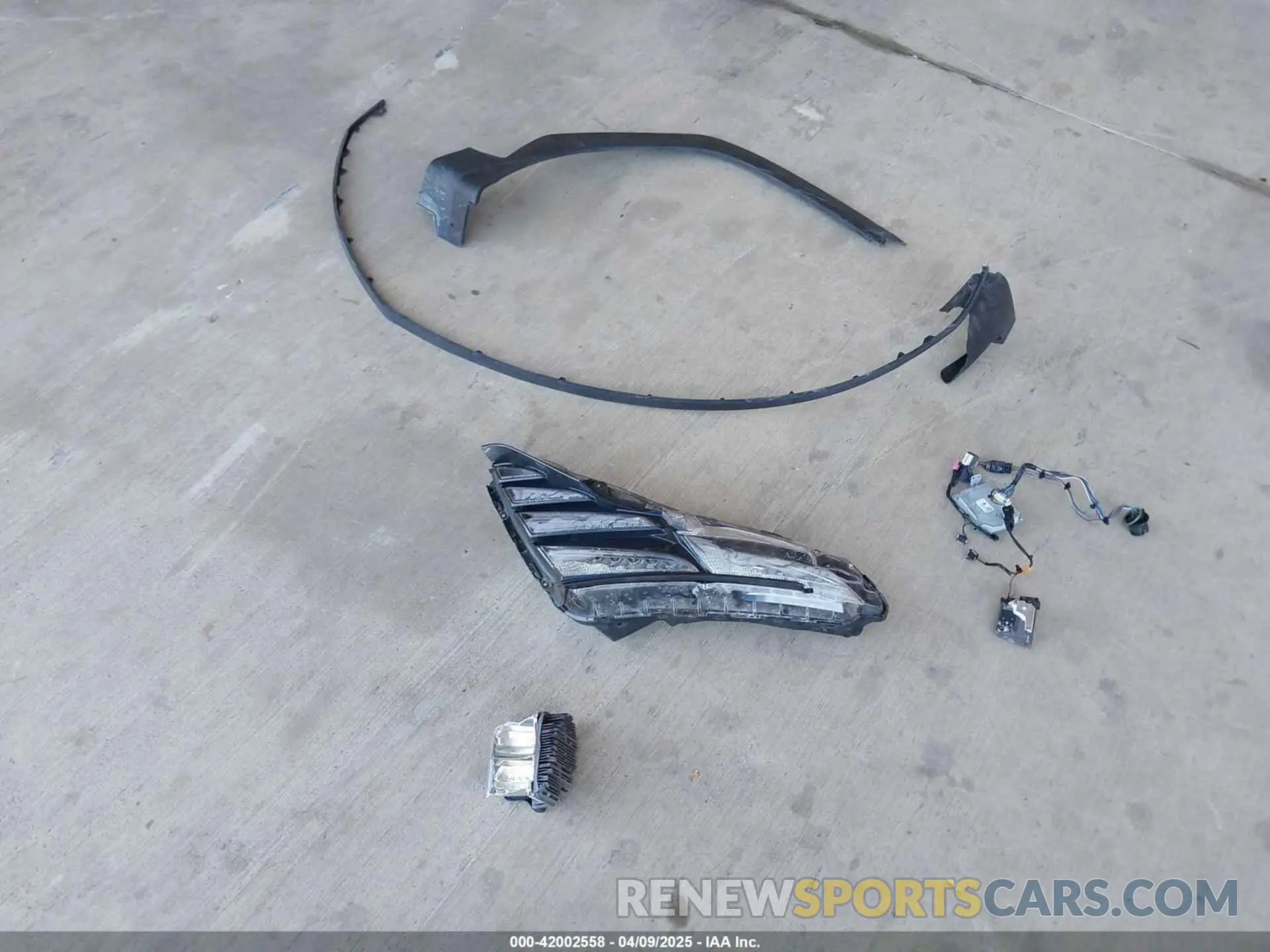 12 Фотография поврежденного автомобиля 5NMJB3DE1RH311763 HYUNDAI TUCSON 2024