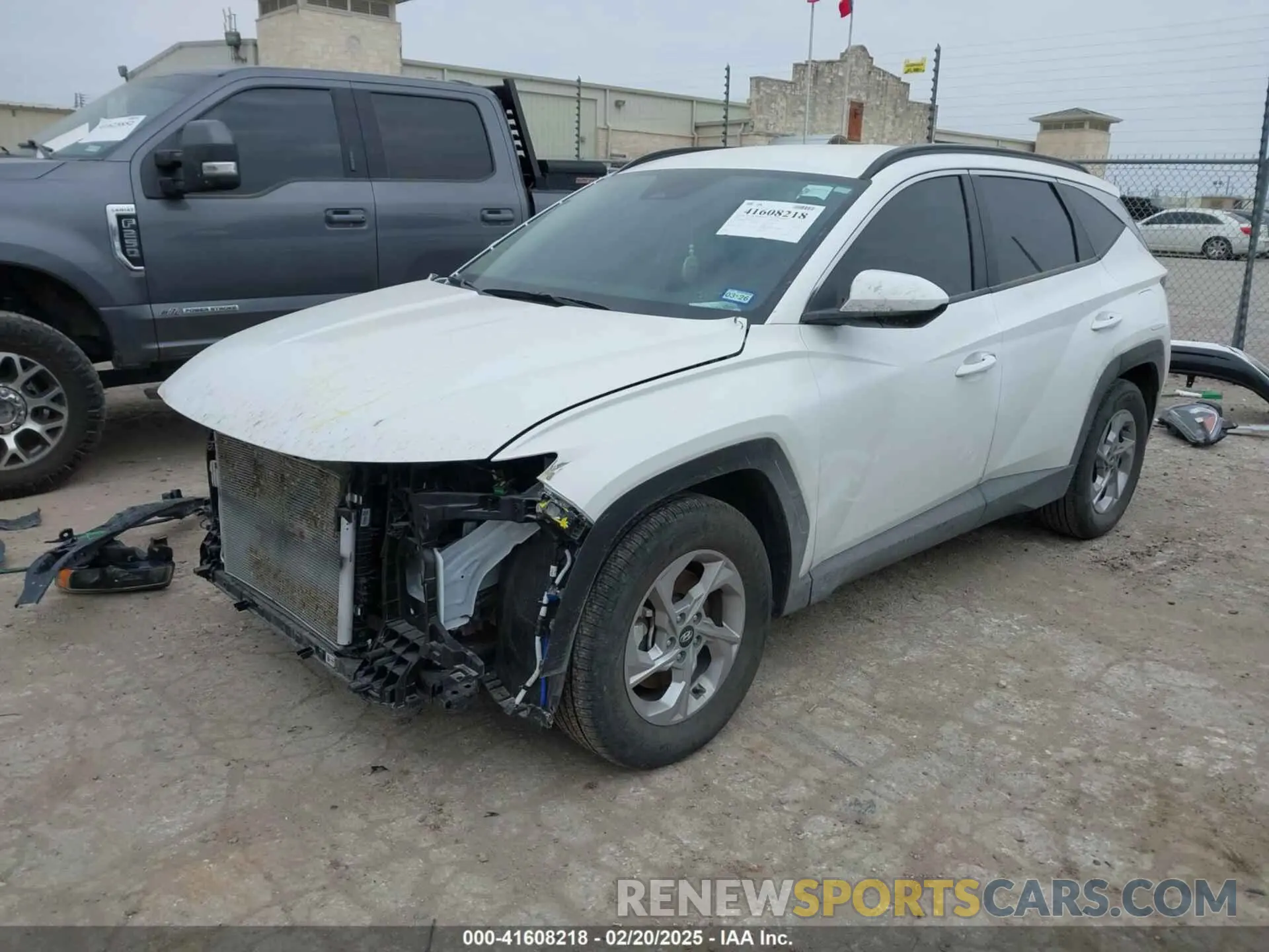 2 Photograph of a damaged car 5NMJB3DE1RH399729 HYUNDAI TUCSON 2024