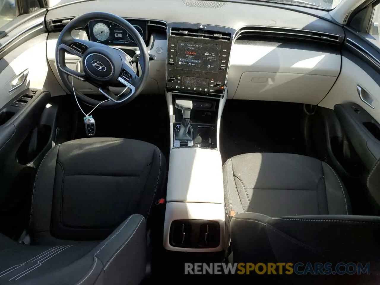 8 Фотография поврежденного автомобиля 5NMJB3DE2RH424217 HYUNDAI TUCSON 2024
