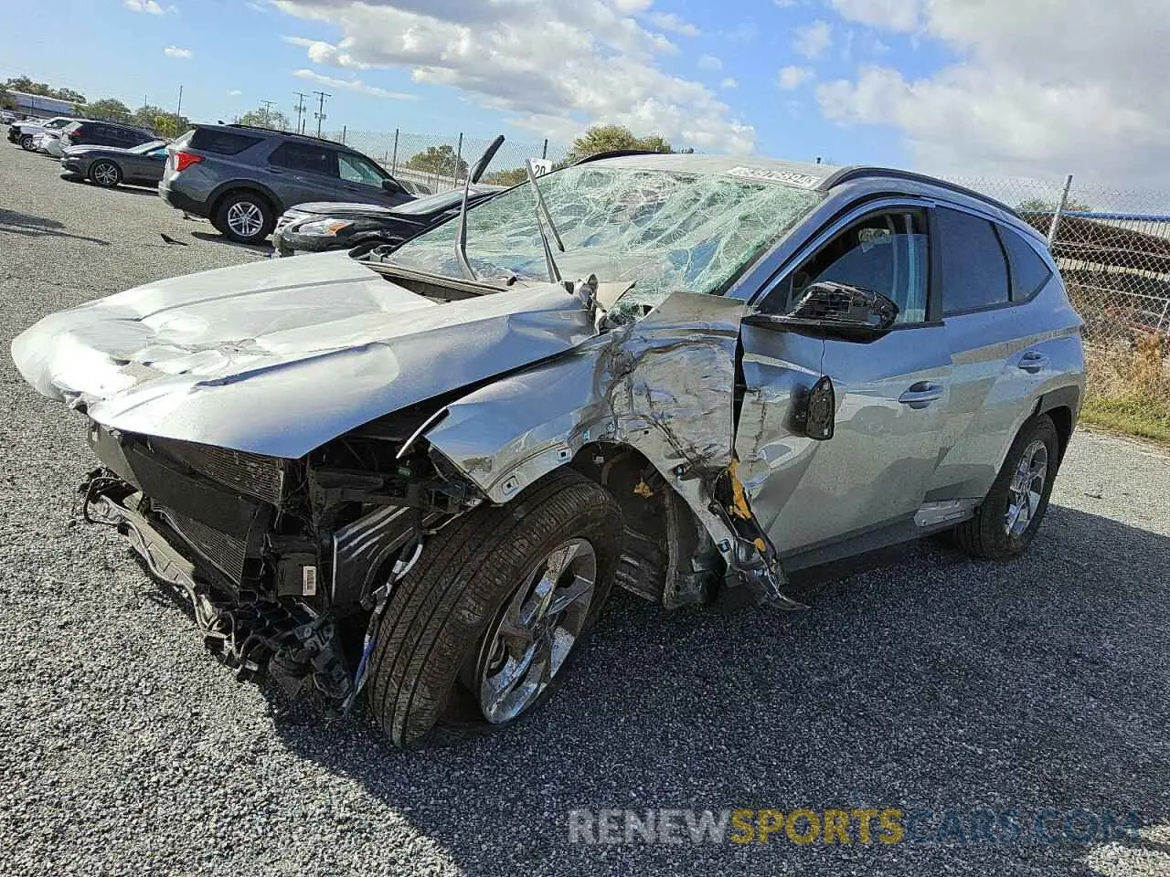 1 Photograph of a damaged car 5NMJB3DE3RH383581 HYUNDAI TUCSON 2024