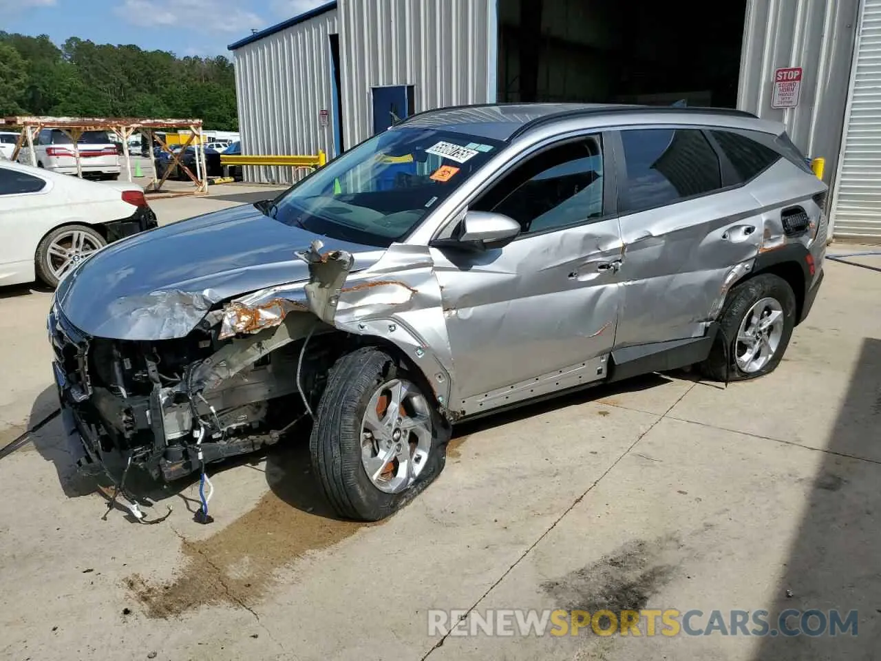 1 Photograph of a damaged car 5NMJB3DE3RH397464 HYUNDAI TUCSON 2024