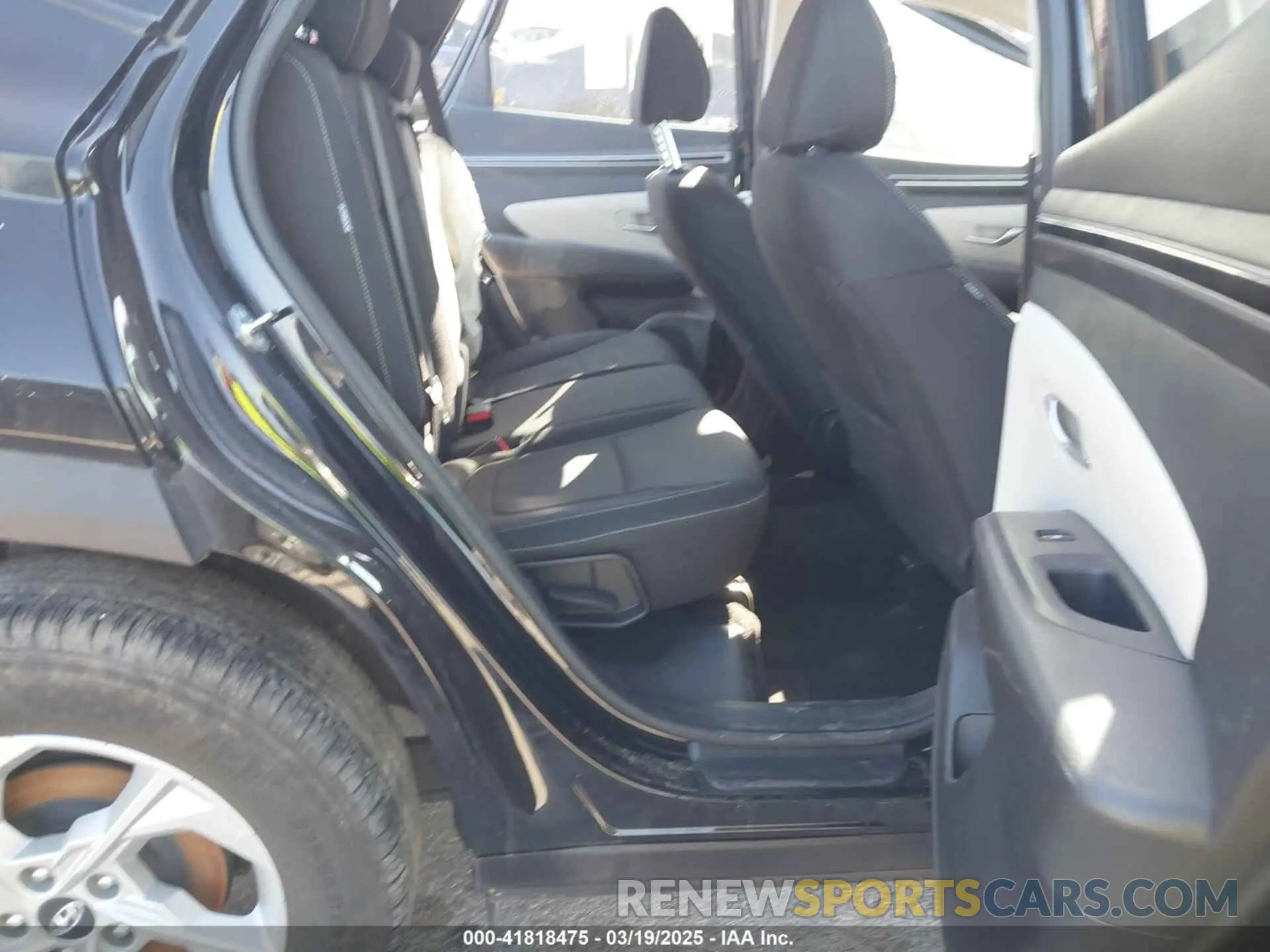 8 Photograph of a damaged car 5NMJB3DE4RH299544 HYUNDAI TUCSON 2024