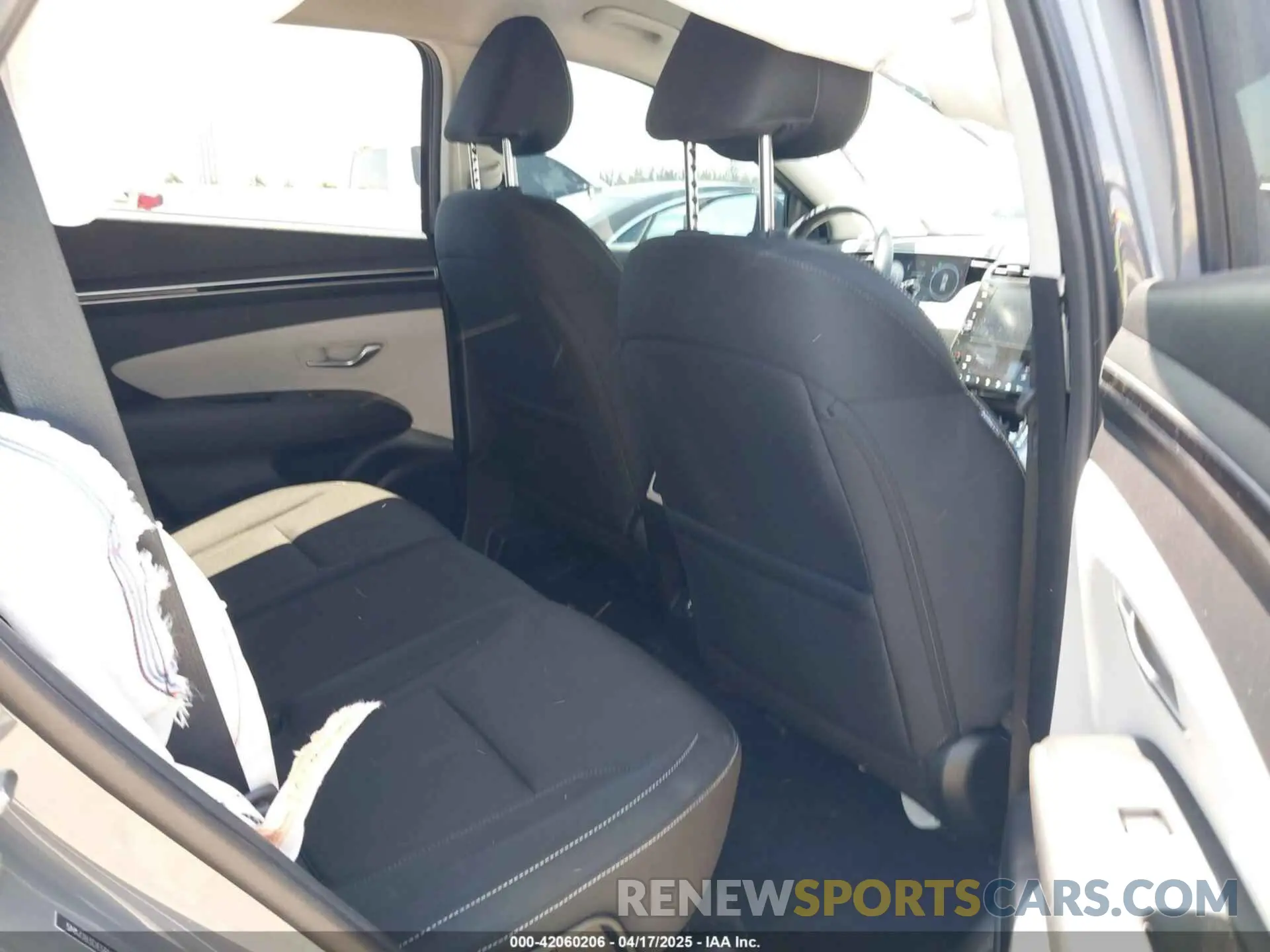 8 Фотография поврежденного автомобиля 5NMJB3DE5RH426267 HYUNDAI TUCSON 2024