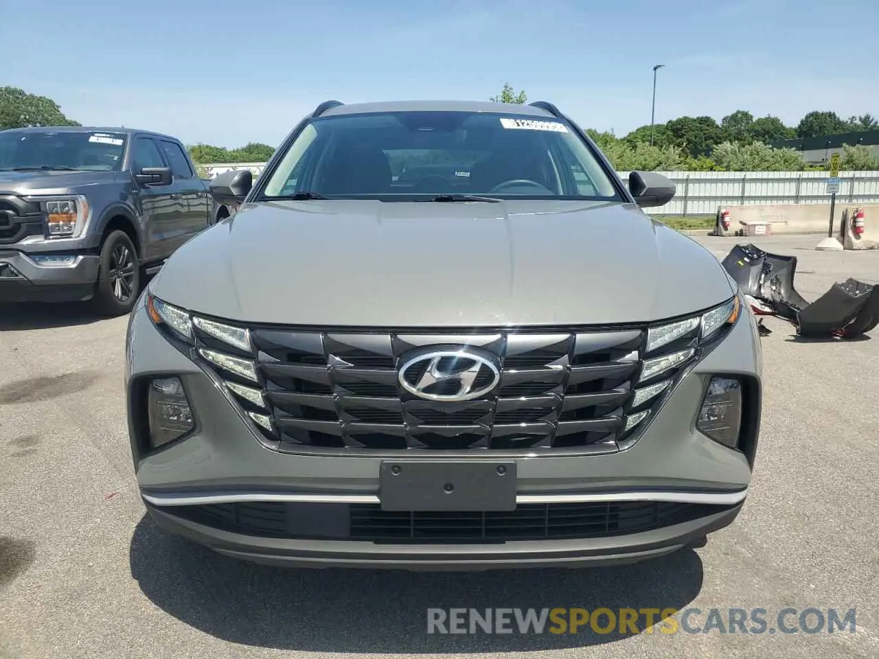 5 Photograph of a damaged car 5NMJB3DE6RH358593 HYUNDAI TUCSON 2024