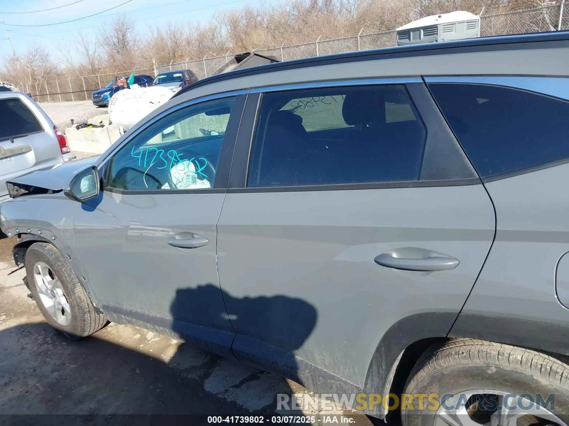 14 Photograph of a damaged car 5NMJB3DE6RH395675 HYUNDAI TUCSON 2024