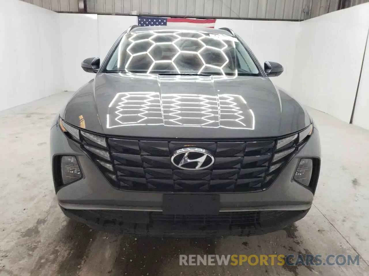 5 Photograph of a damaged car 5NMJB3DE8RH352097 HYUNDAI TUCSON 2024
