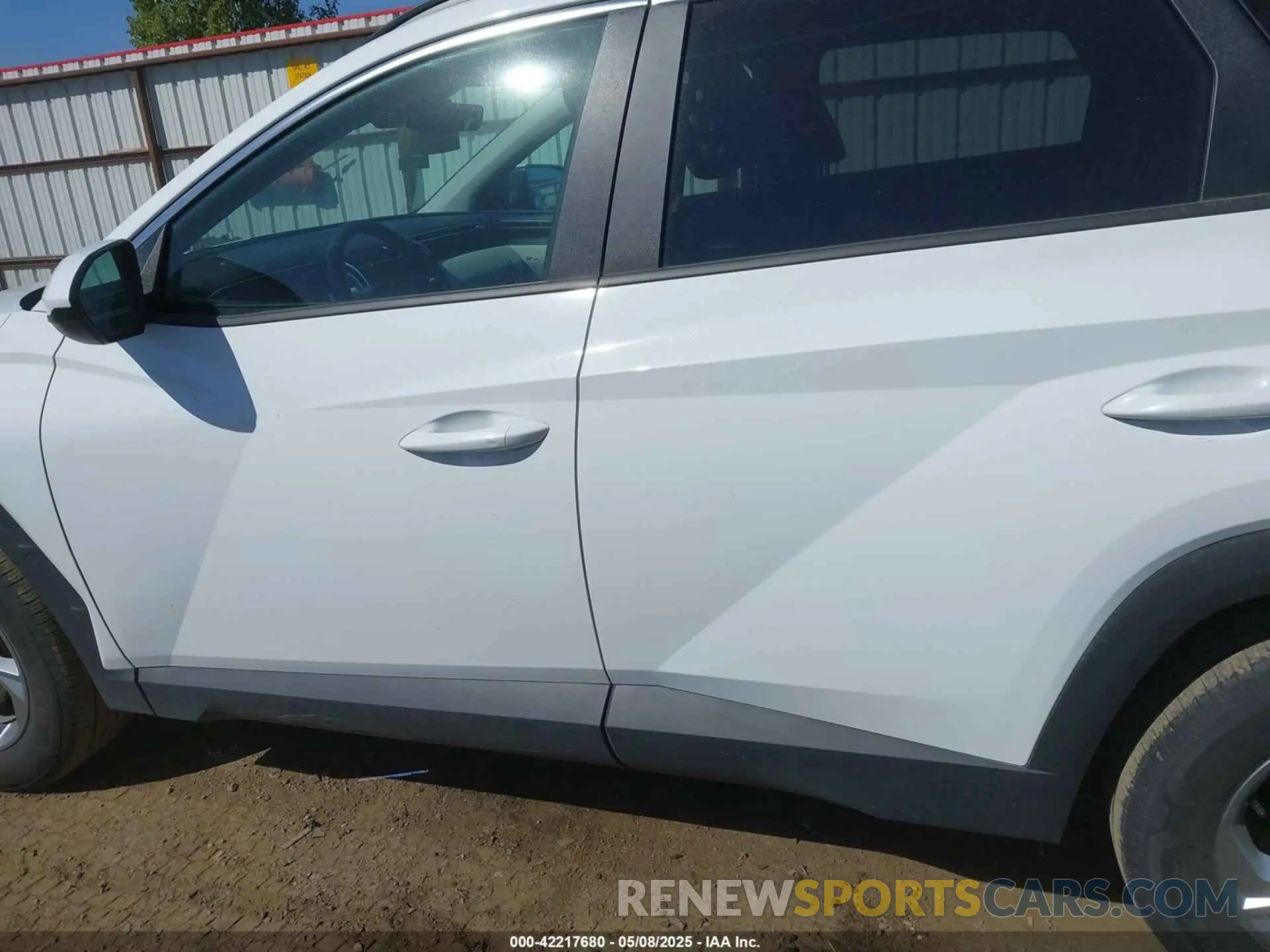 15 Photograph of a damaged car 5NMJB3DE8RH421998 HYUNDAI TUCSON 2024