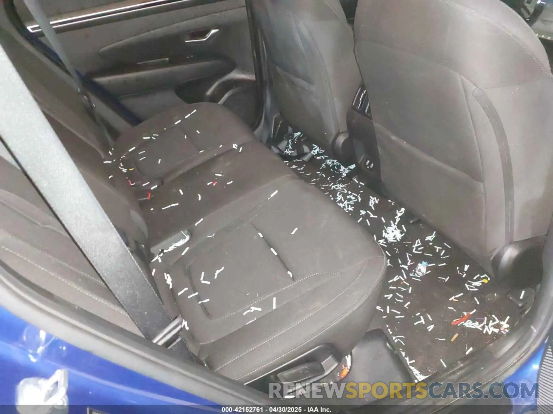 8 Photograph of a damaged car 5NMJB3DE9RH295893 HYUNDAI TUCSON 2024