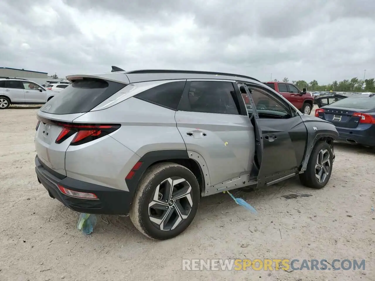 3 Photograph of a damaged car 5NMJB3DEXRH426250 HYUNDAI TUCSON 2024