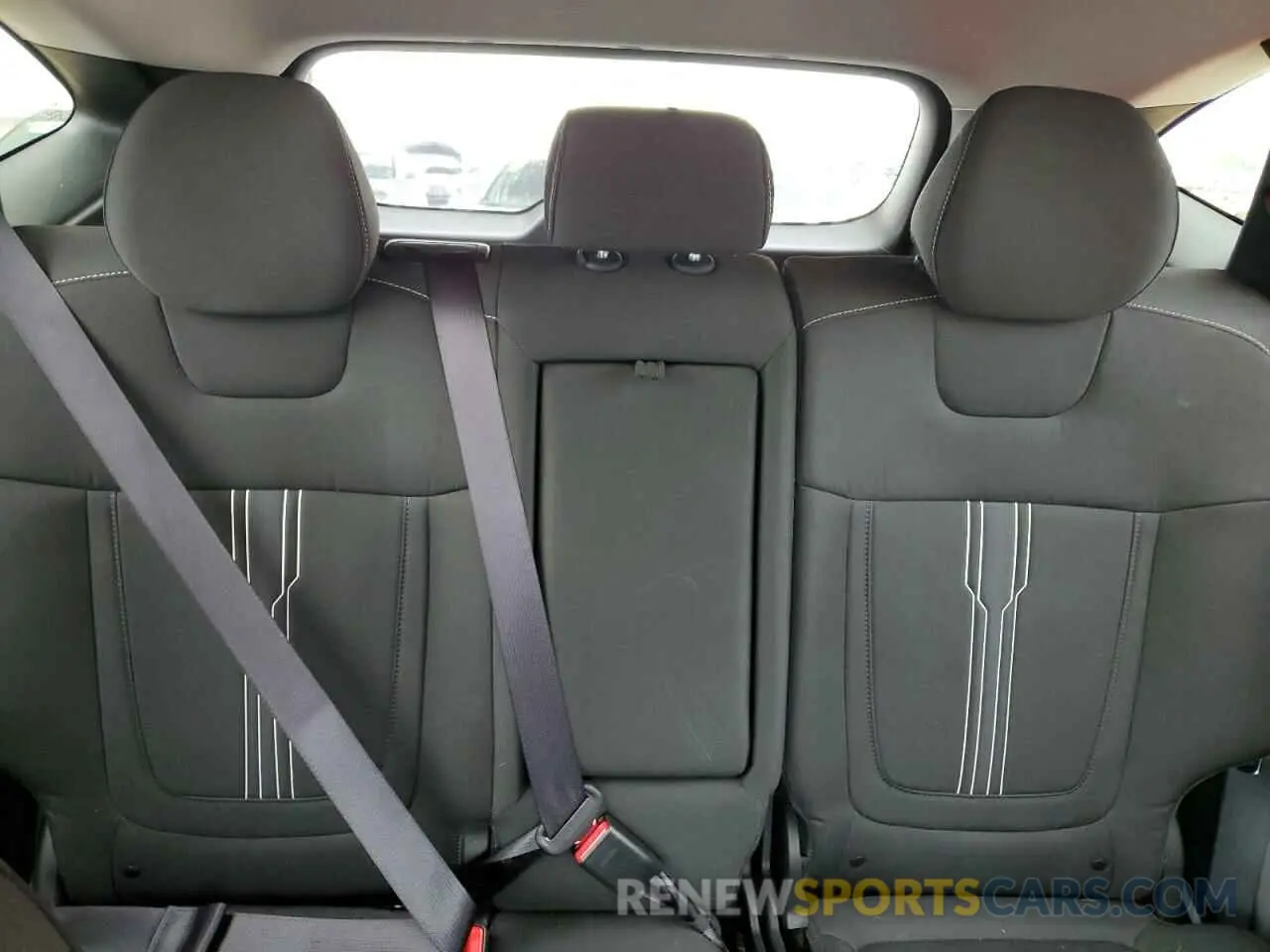 10 Photograph of a damaged car 5NMJBCDE2RH349972 HYUNDAI TUCSON 2024