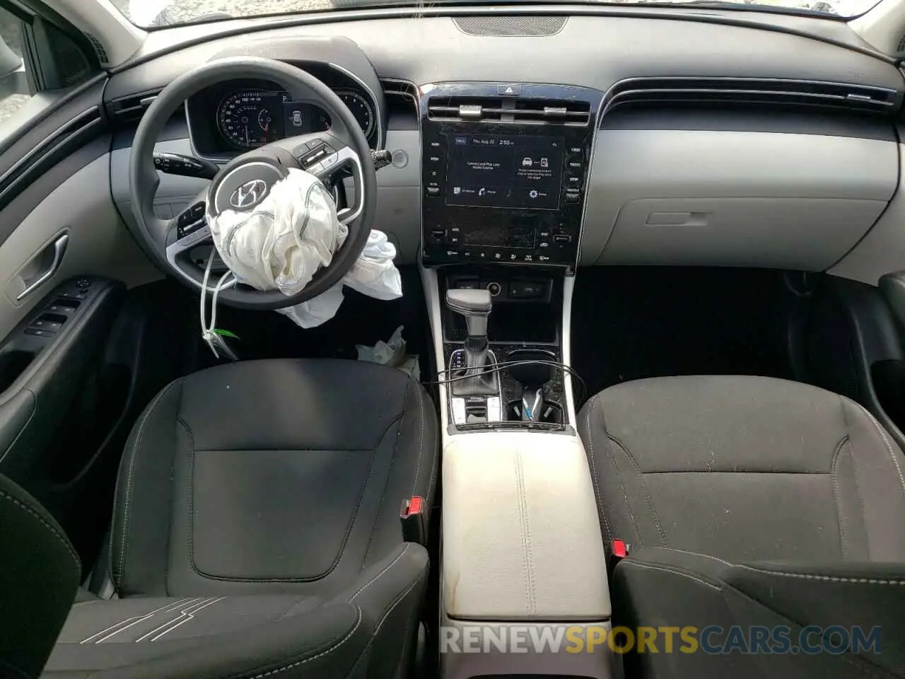 8 Photograph of a damaged car 5NMJBCDE2RH392143 HYUNDAI TUCSON 2024