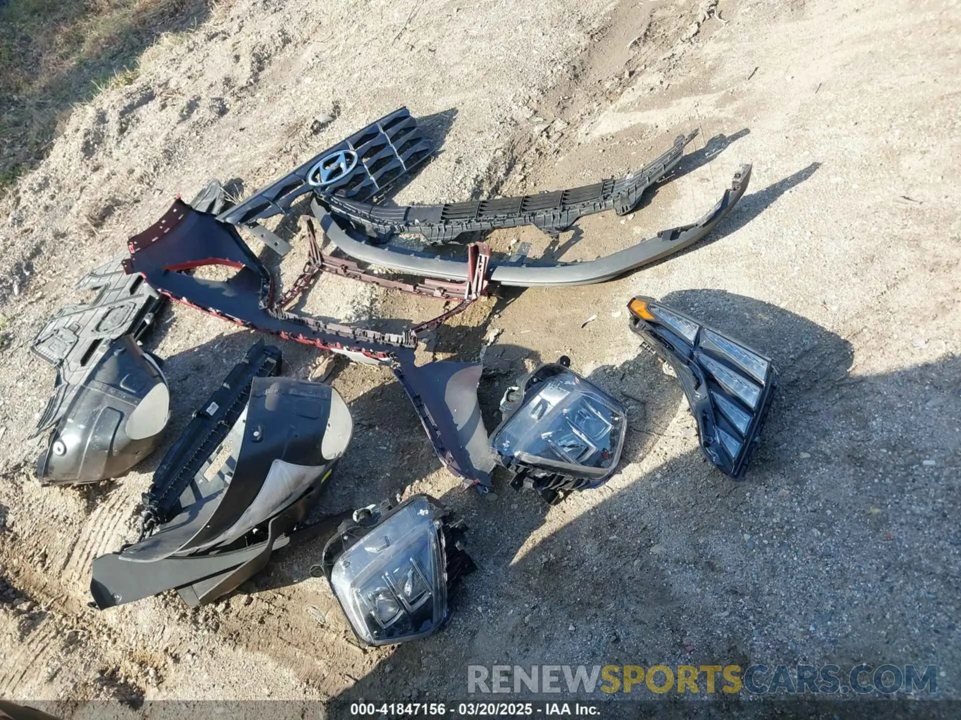 12 Photograph of a damaged car 5NMJBCDE3RH415140 HYUNDAI TUCSON 2024