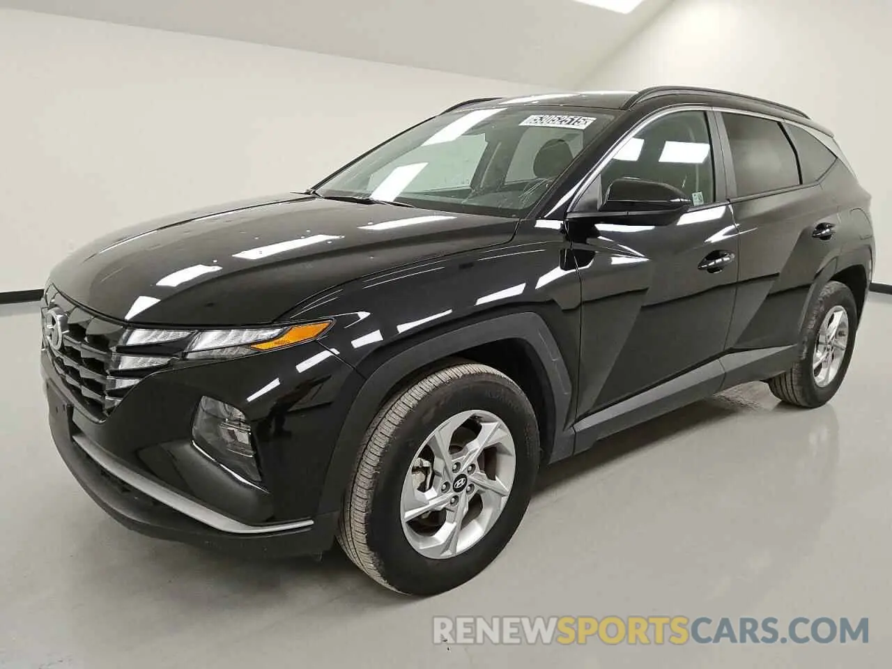 1 Photograph of a damaged car 5NMJBCDE5RH383372 HYUNDAI TUCSON 2024