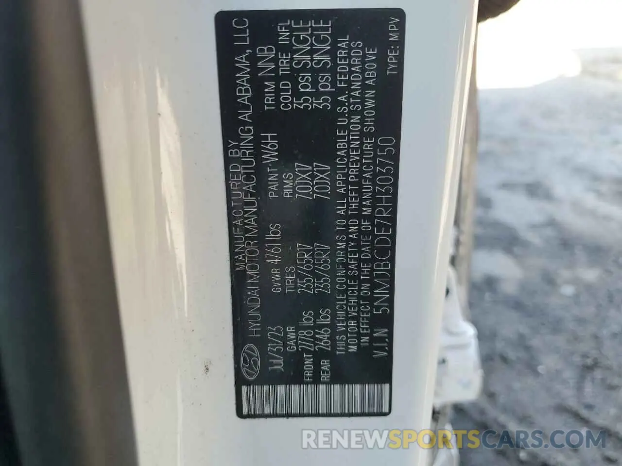 16 Photograph of a damaged car 5NMJBCDE7RH303750 HYUNDAI TUCSON 2024