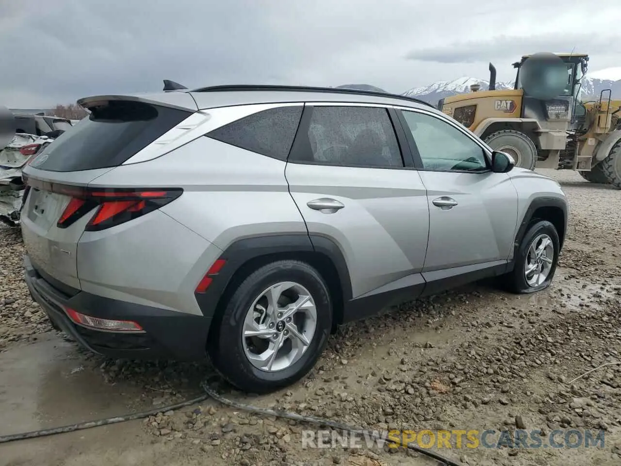 3 Photograph of a damaged car 5NMJBCDE7RH344668 HYUNDAI TUCSON 2024