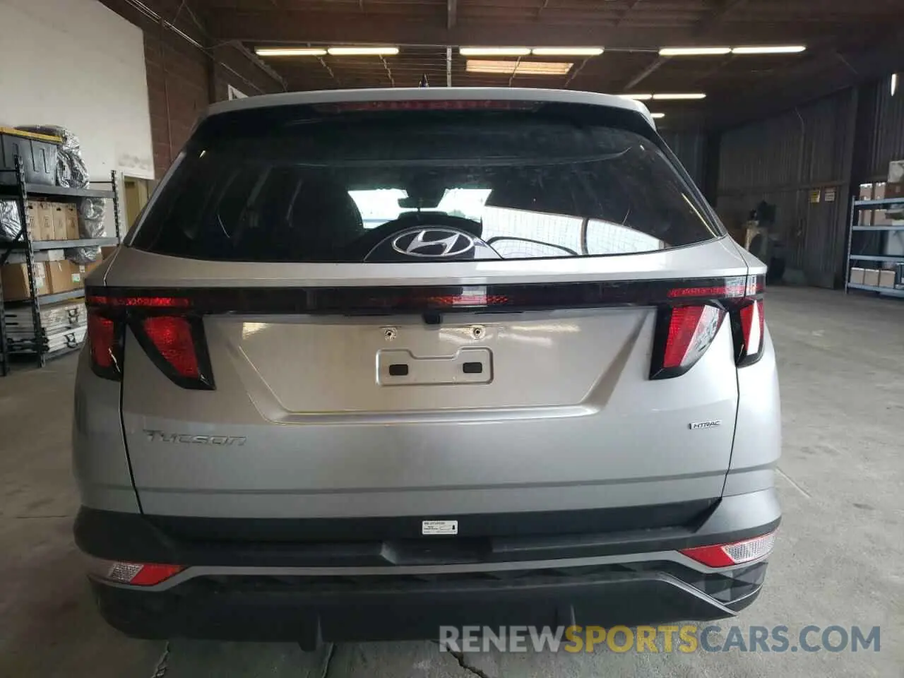 6 Photograph of a damaged car 5NMJBCDE9RH386565 HYUNDAI TUCSON 2024