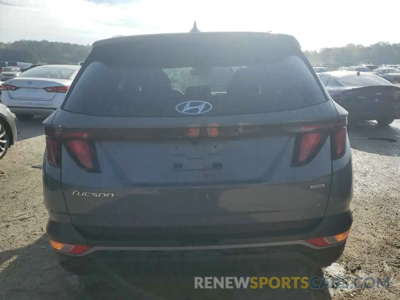 6 Photograph of a damaged car 5NMJBCDE9RH422769 HYUNDAI TUCSON 2024