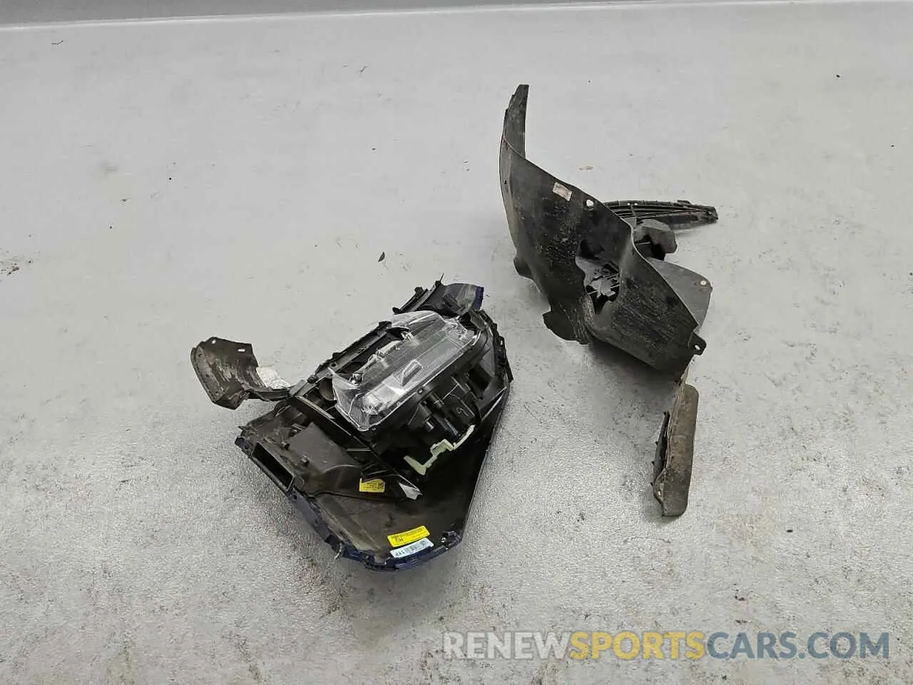 13 Photograph of a damaged car 5NMJBCDEXRH308313 HYUNDAI TUCSON 2024