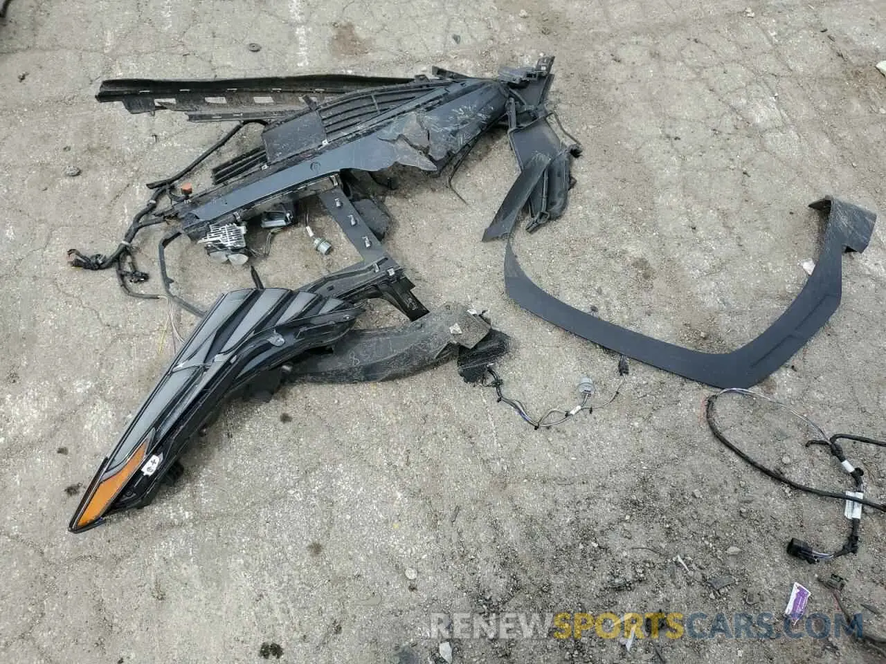 13 Photograph of a damaged car 5NMJE3DE8RH348218 HYUNDAI TUCSON 2024