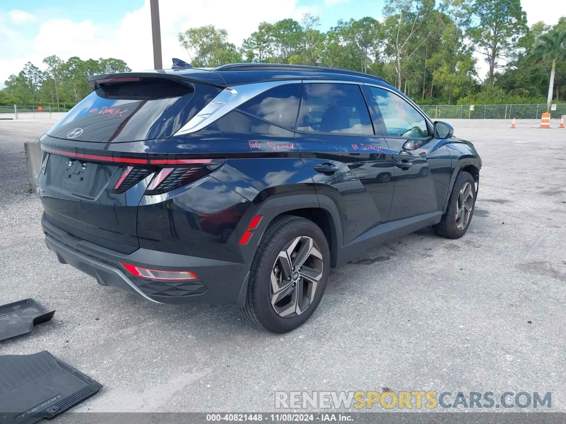 4 Photograph of a damaged car 5NMJE3DE9RH368316 HYUNDAI TUCSON 2024