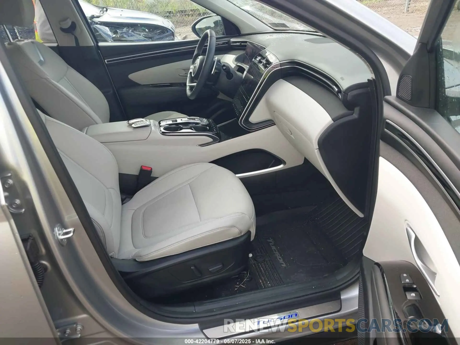 5 Photograph of a damaged car 5NMJECDE1RH363885 HYUNDAI TUCSON 2024