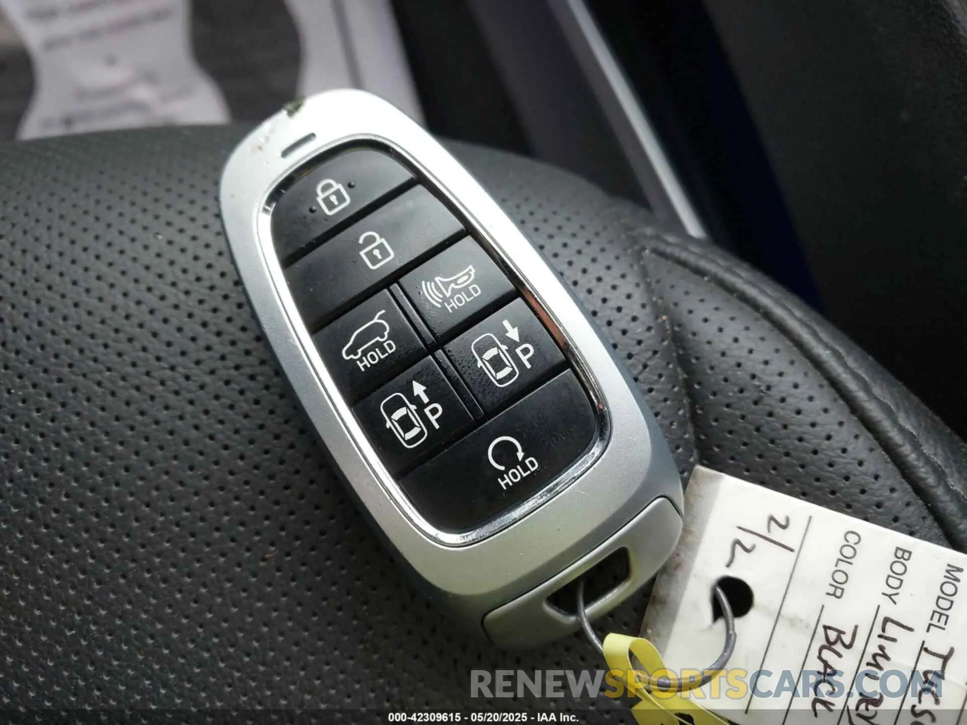 11 Photograph of a damaged car 5NMJECDE7RH324962 HYUNDAI TUCSON 2024