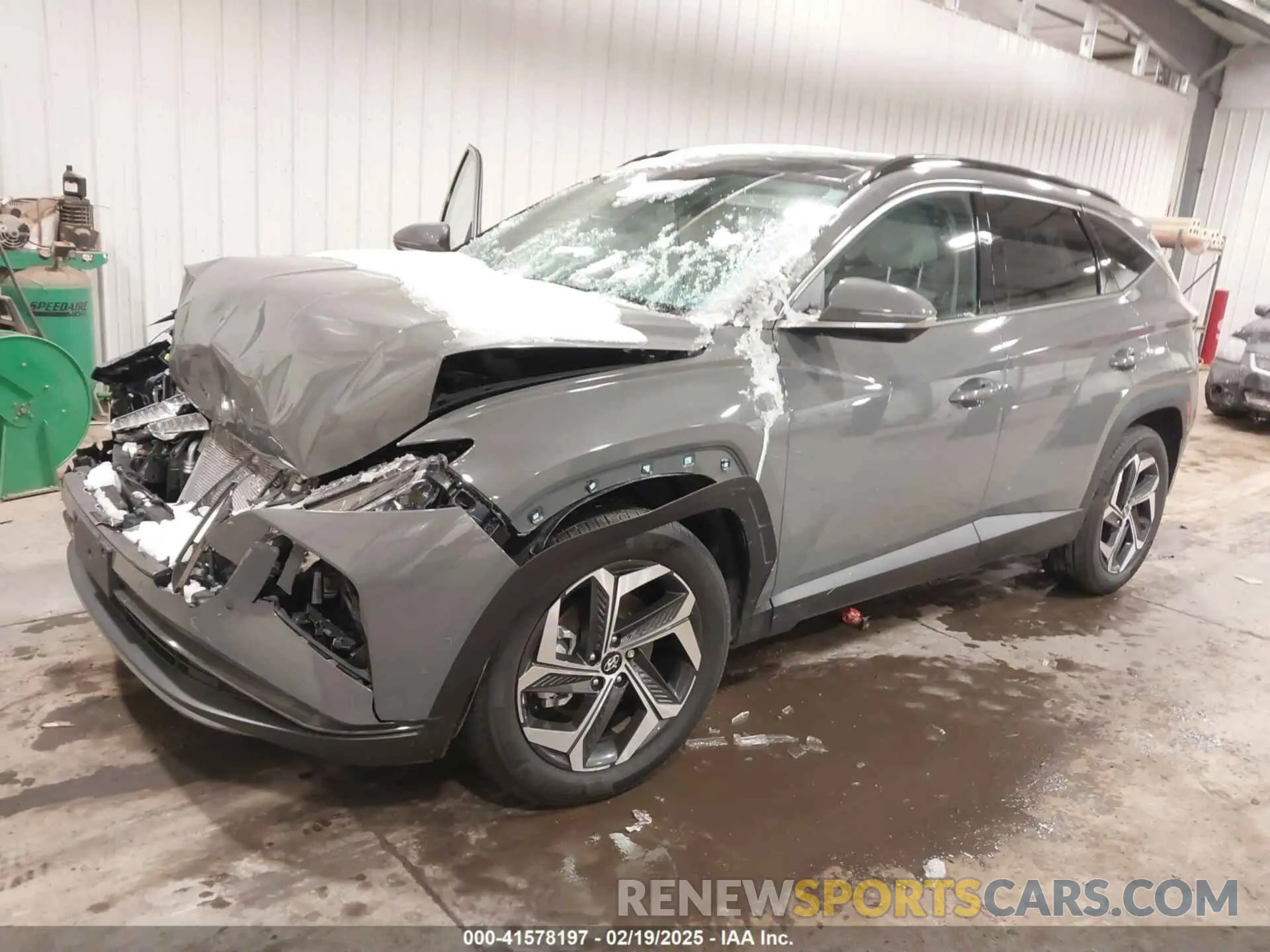 2 Photograph of a damaged car 5NMJECDEXRH340573 HYUNDAI TUCSON 2024