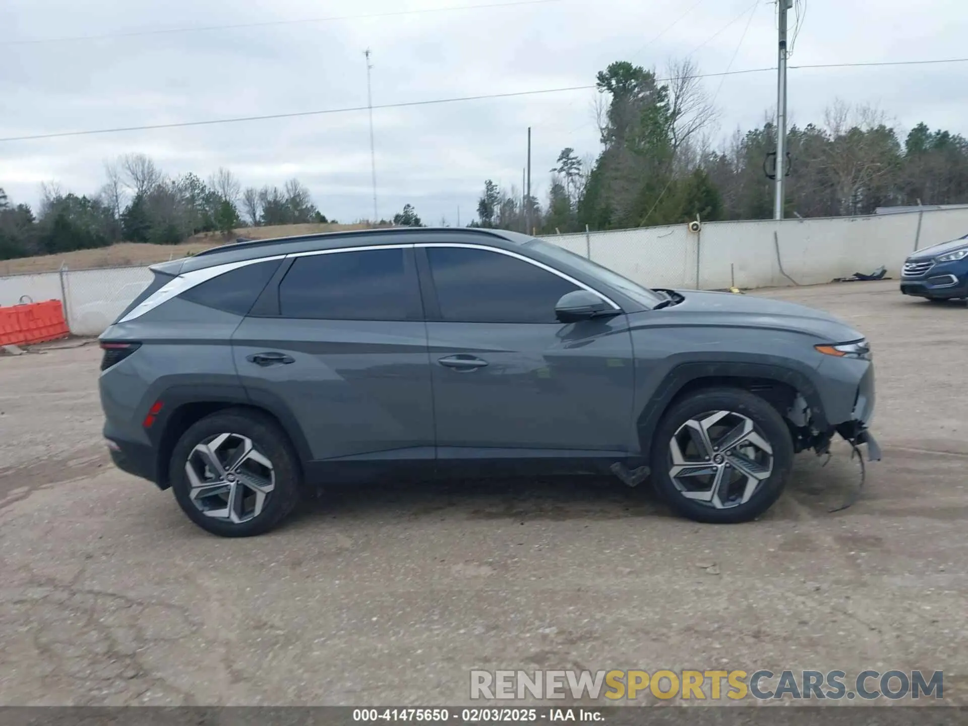 13 Photograph of a damaged car 5NMJF3DE0RH394574 HYUNDAI TUCSON 2024