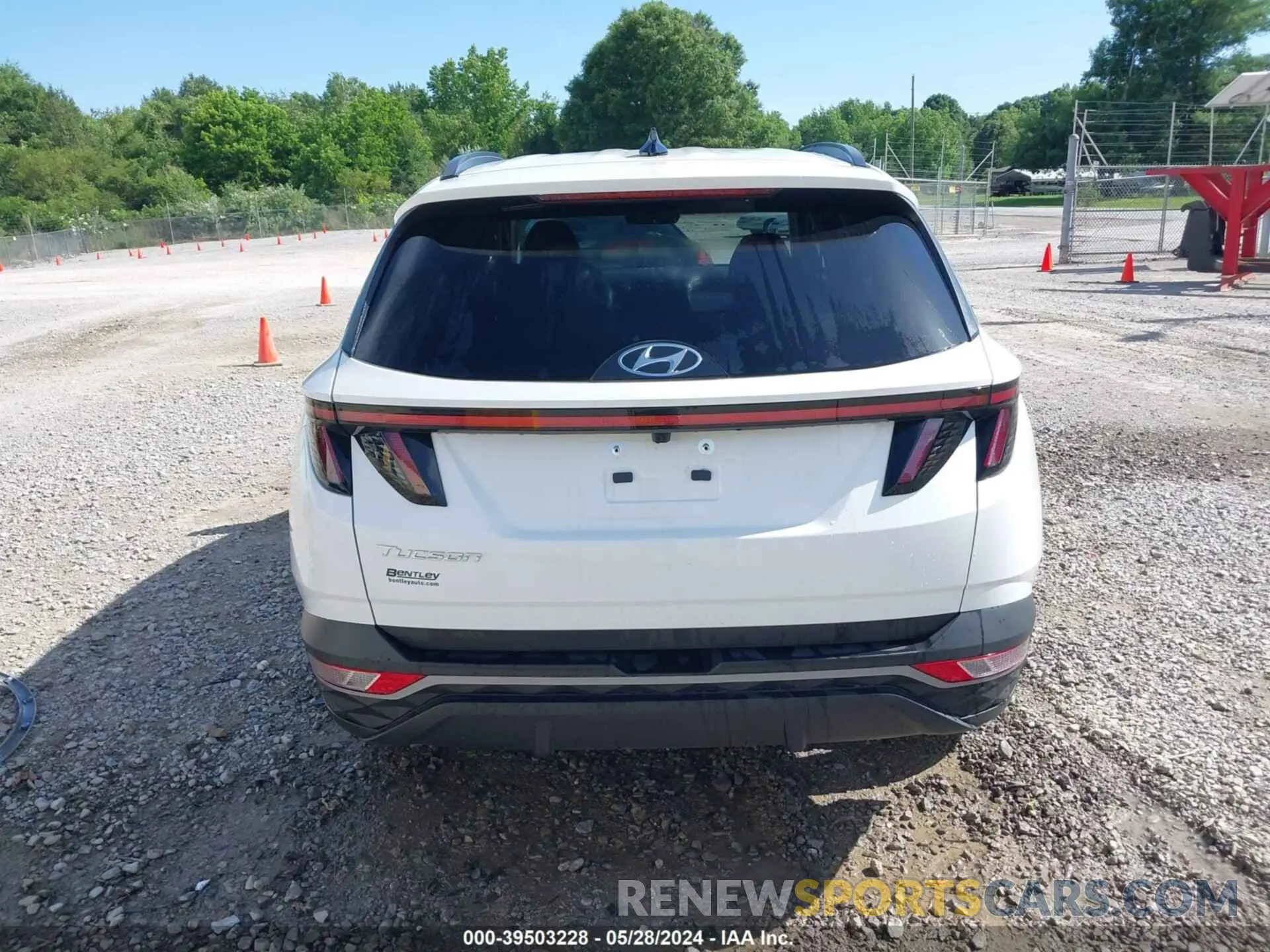 17 Фотография поврежденного автомобиля 5NMJF3DE1RH344265 HYUNDAI TUCSON 2024