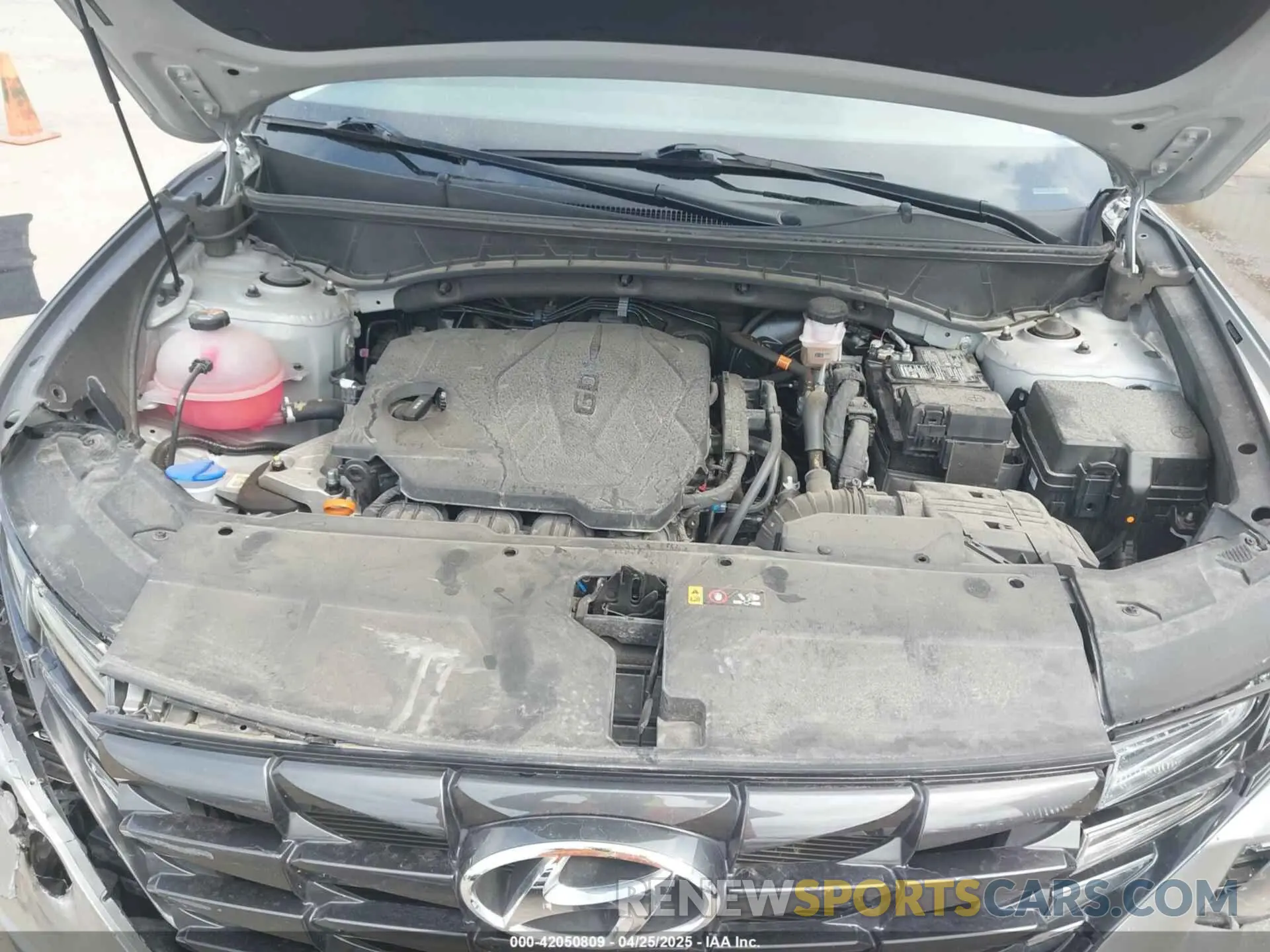 10 Photograph of a damaged car 5NMJF3DE5RH347542 HYUNDAI TUCSON 2024
