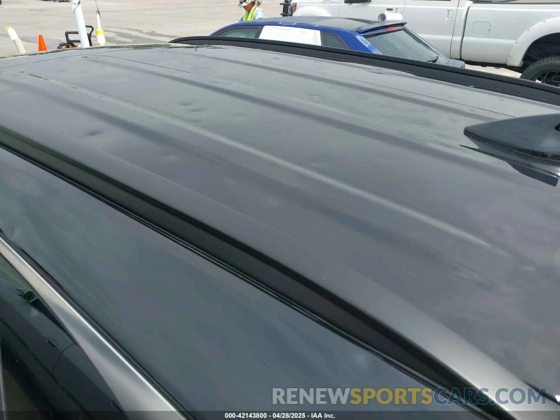 17 Photograph of a damaged car 5NMJF3DE6RH401401 HYUNDAI TUCSON 2024
