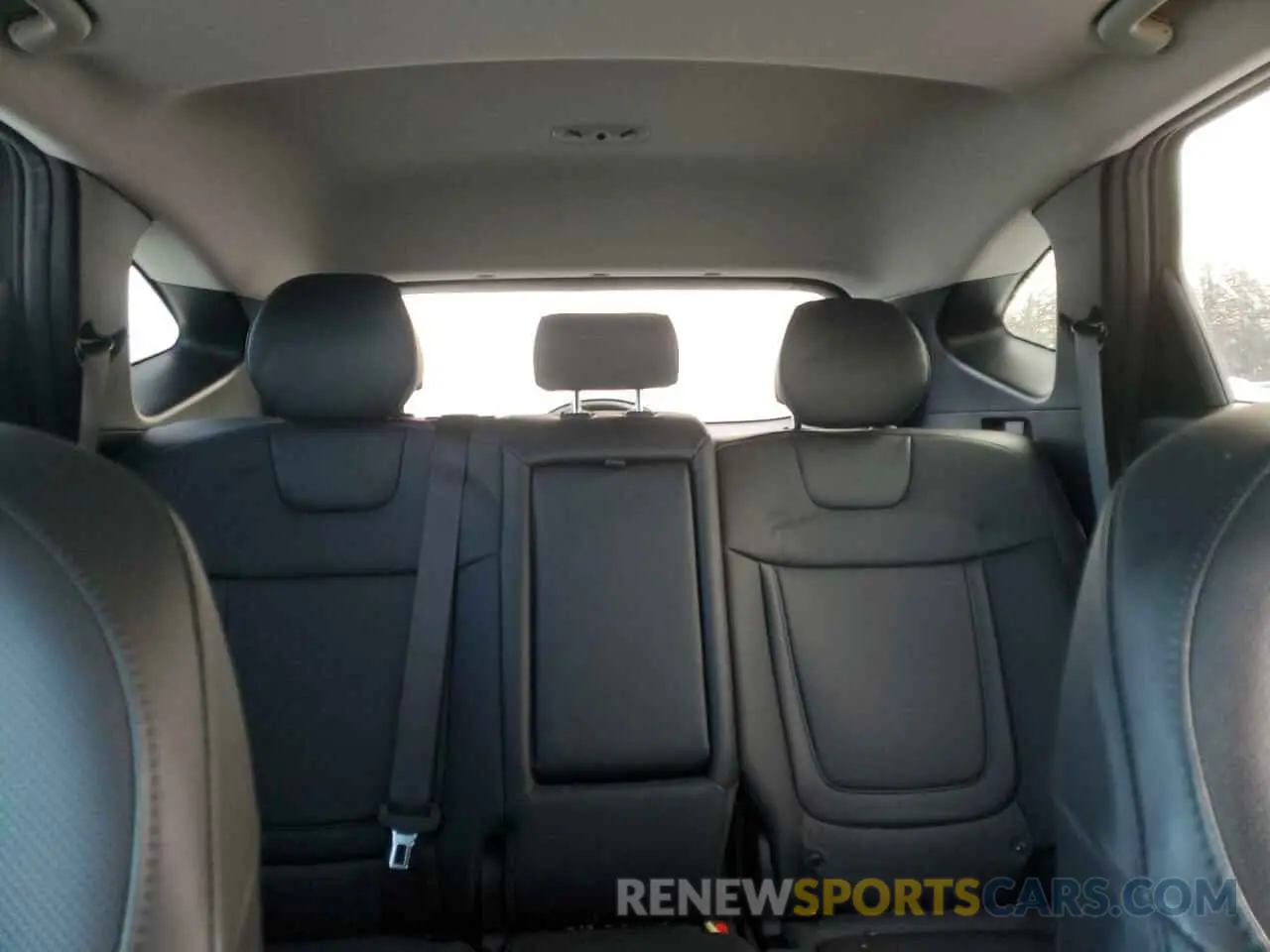 10 Фотография поврежденного автомобиля 5NMJF3DEXRH318408 HYUNDAI TUCSON 2024