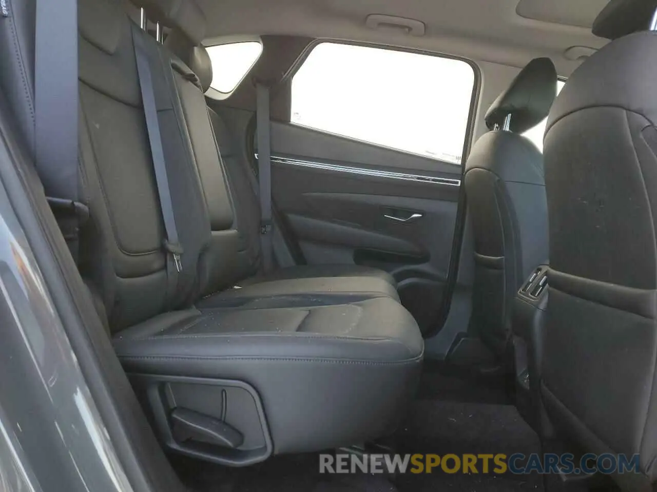 11 Фотография поврежденного автомобиля 5NMJF3DEXRH318408 HYUNDAI TUCSON 2024