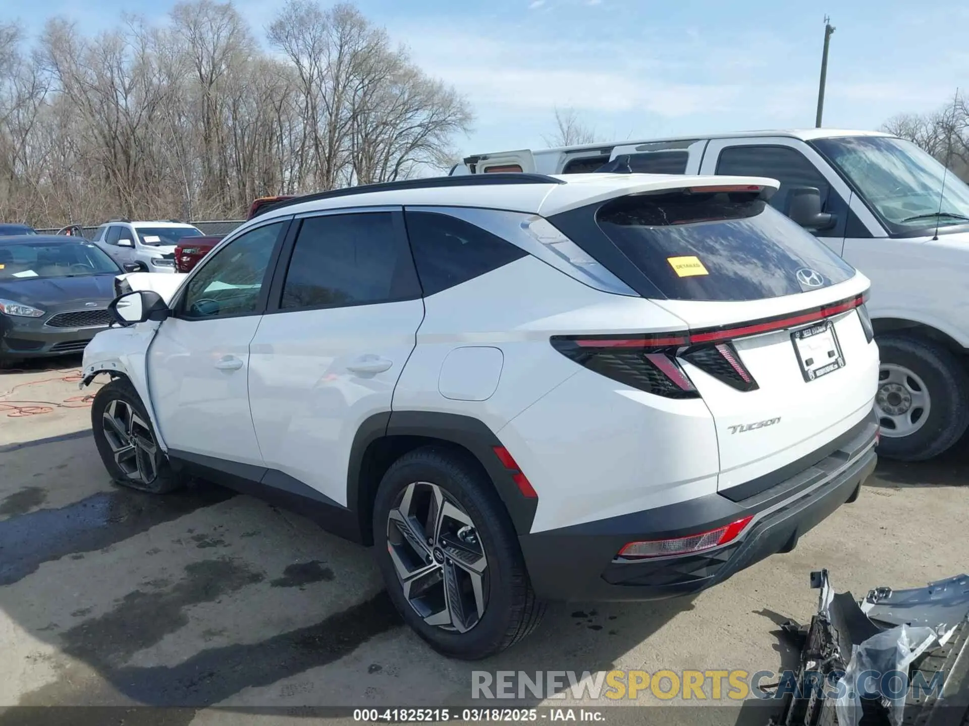 3 Photograph of a damaged car 5NMJFCDE4RH351498 HYUNDAI TUCSON 2024