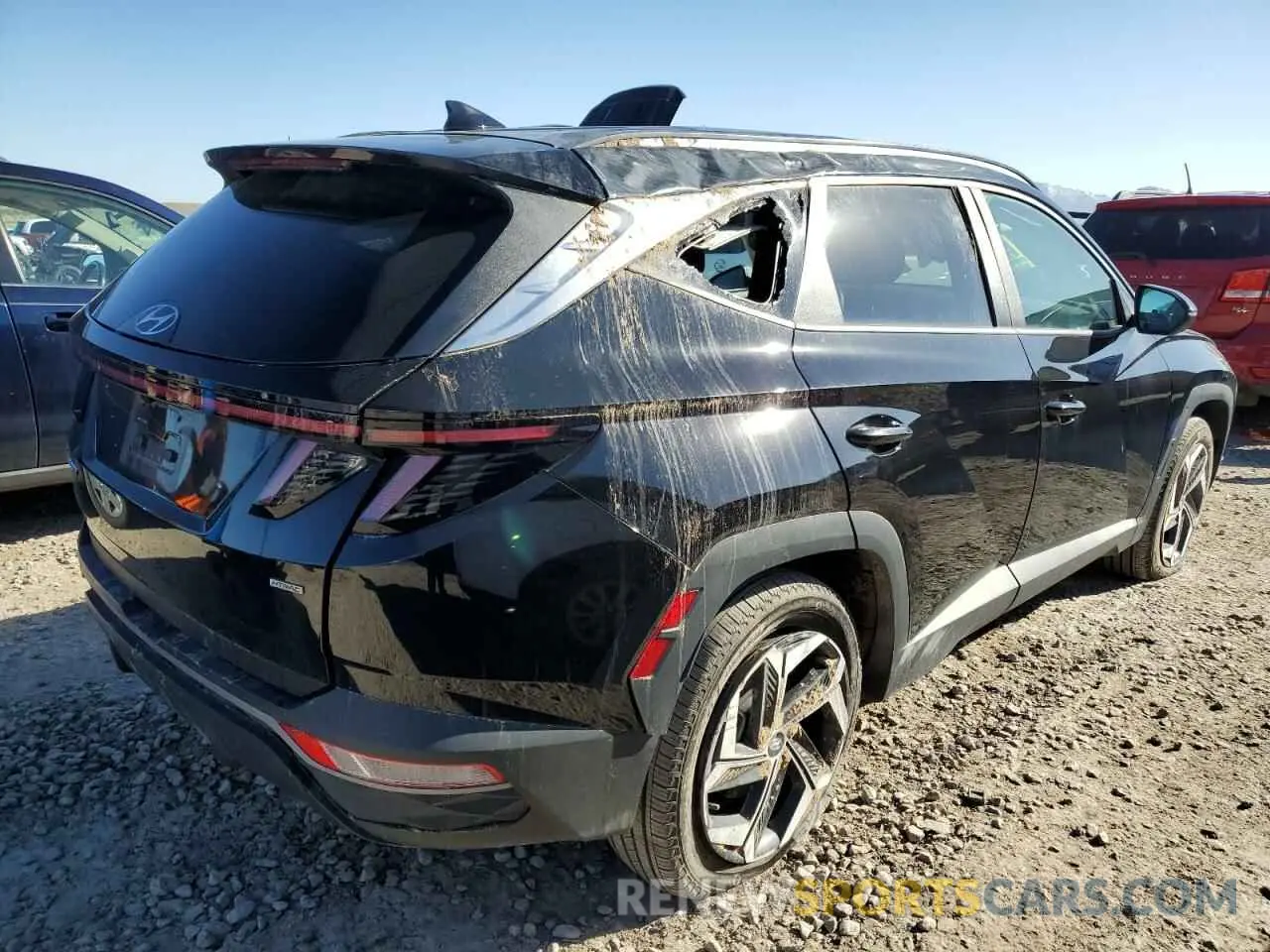 3 Photograph of a damaged car 5NMJFCDE7RH431071 HYUNDAI TUCSON 2024