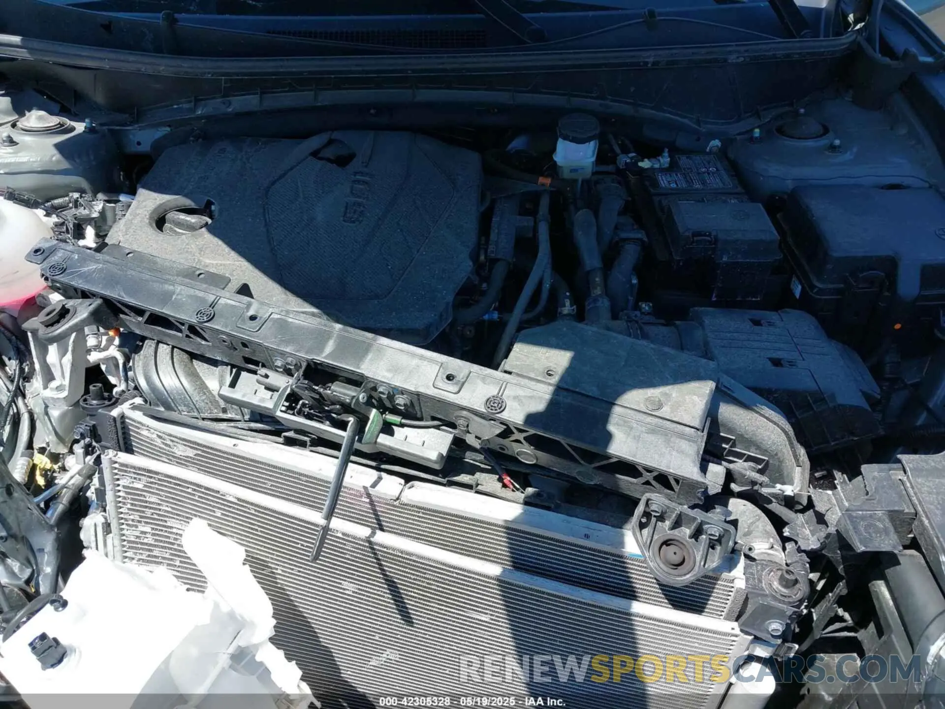 10 Photograph of a damaged car 5NMJFCDE8RH366683 HYUNDAI TUCSON 2024