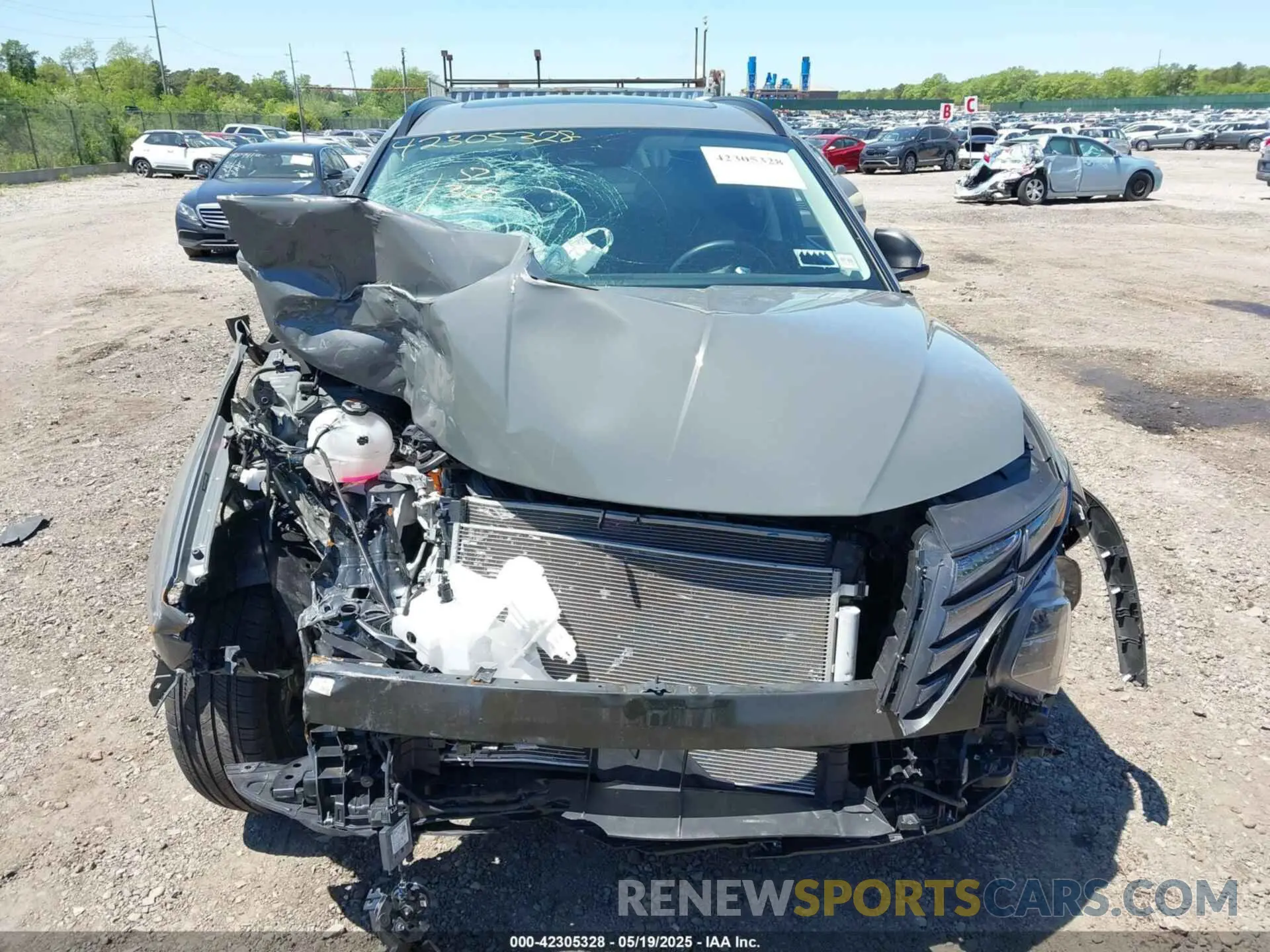 12 Photograph of a damaged car 5NMJFCDE8RH366683 HYUNDAI TUCSON 2024