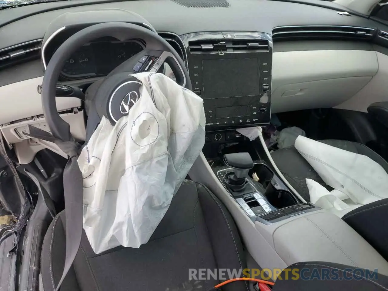 8 Photograph of a damaged car KM8JB3DE8RU276191 HYUNDAI TUCSON 2024