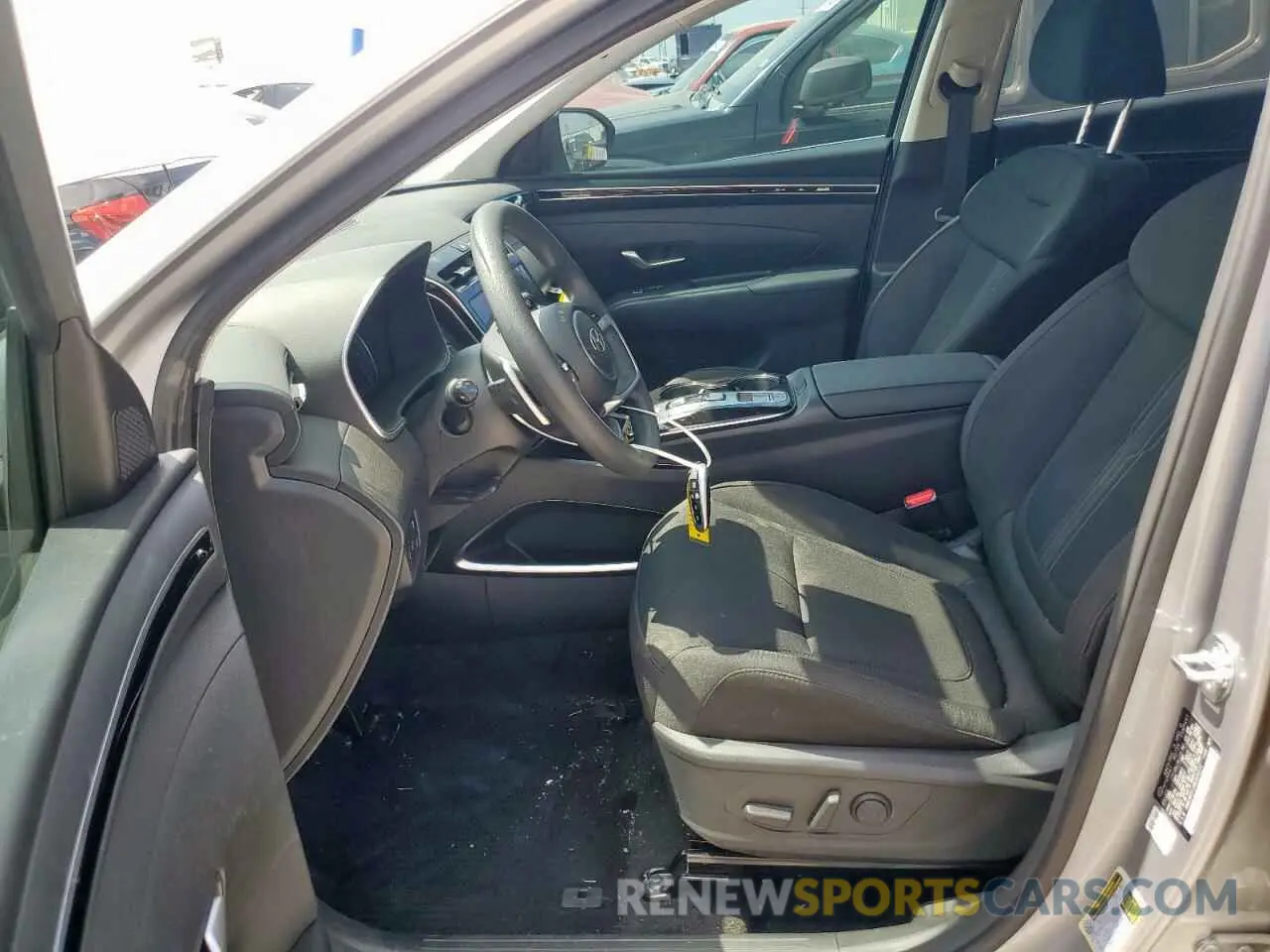 7 Photograph of a damaged car KM8JBCD13RU224271 HYUNDAI TUCSON 2024