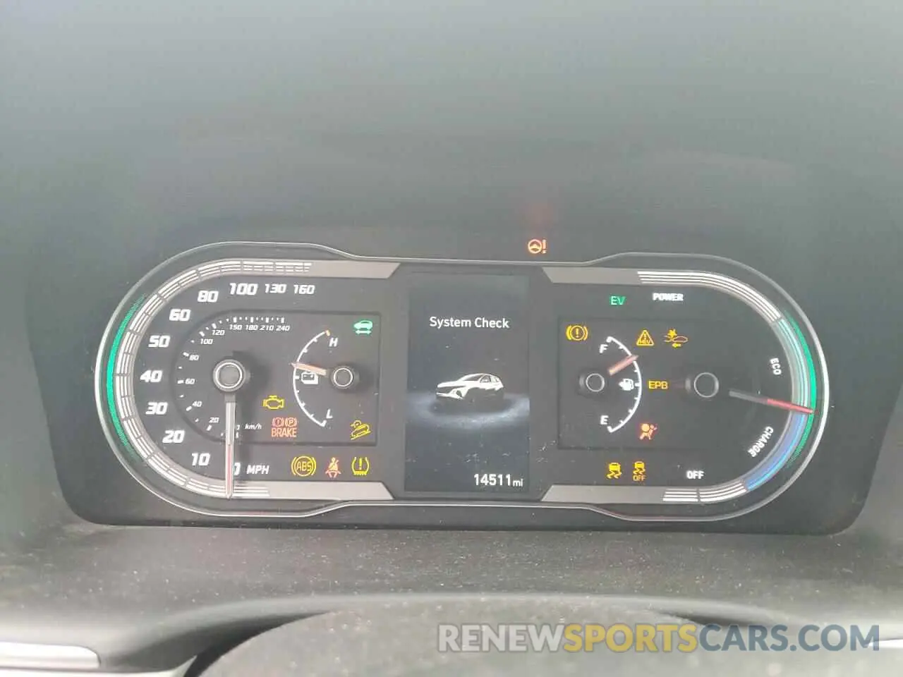 9 Photograph of a damaged car KM8JBCD18RU145047 HYUNDAI TUCSON 2024