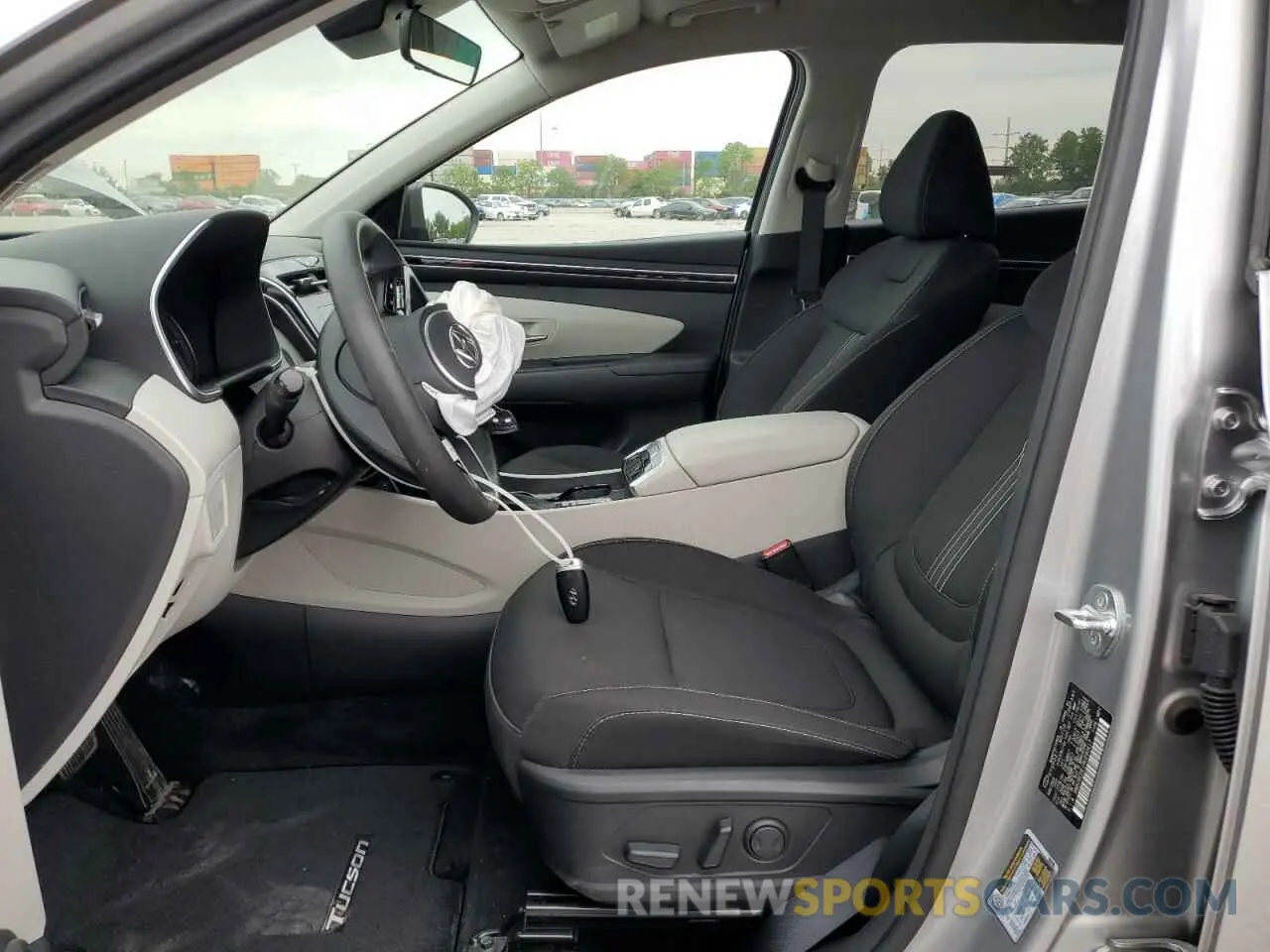 7 Photograph of a damaged car KM8JBCDE1RU290417 HYUNDAI TUCSON 2024
