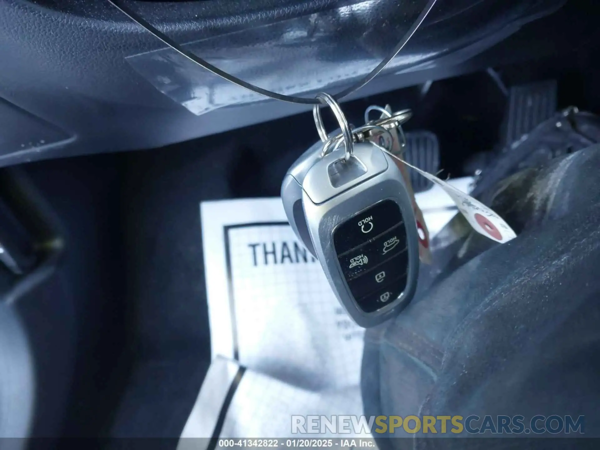 11 Photograph of a damaged car KM8JBCDE3RU290841 HYUNDAI TUCSON 2024