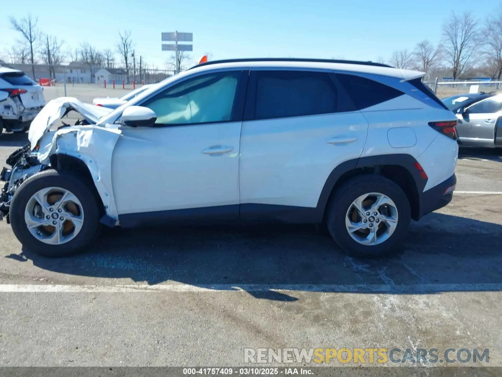 14 Photograph of a damaged car KM8JBCDE6RU285231 HYUNDAI TUCSON 2024
