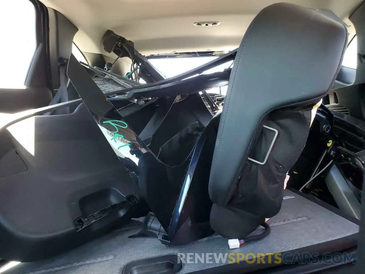 10 Фотография поврежденного автомобиля KM8JECD13RU186242 HYUNDAI TUCSON 2024