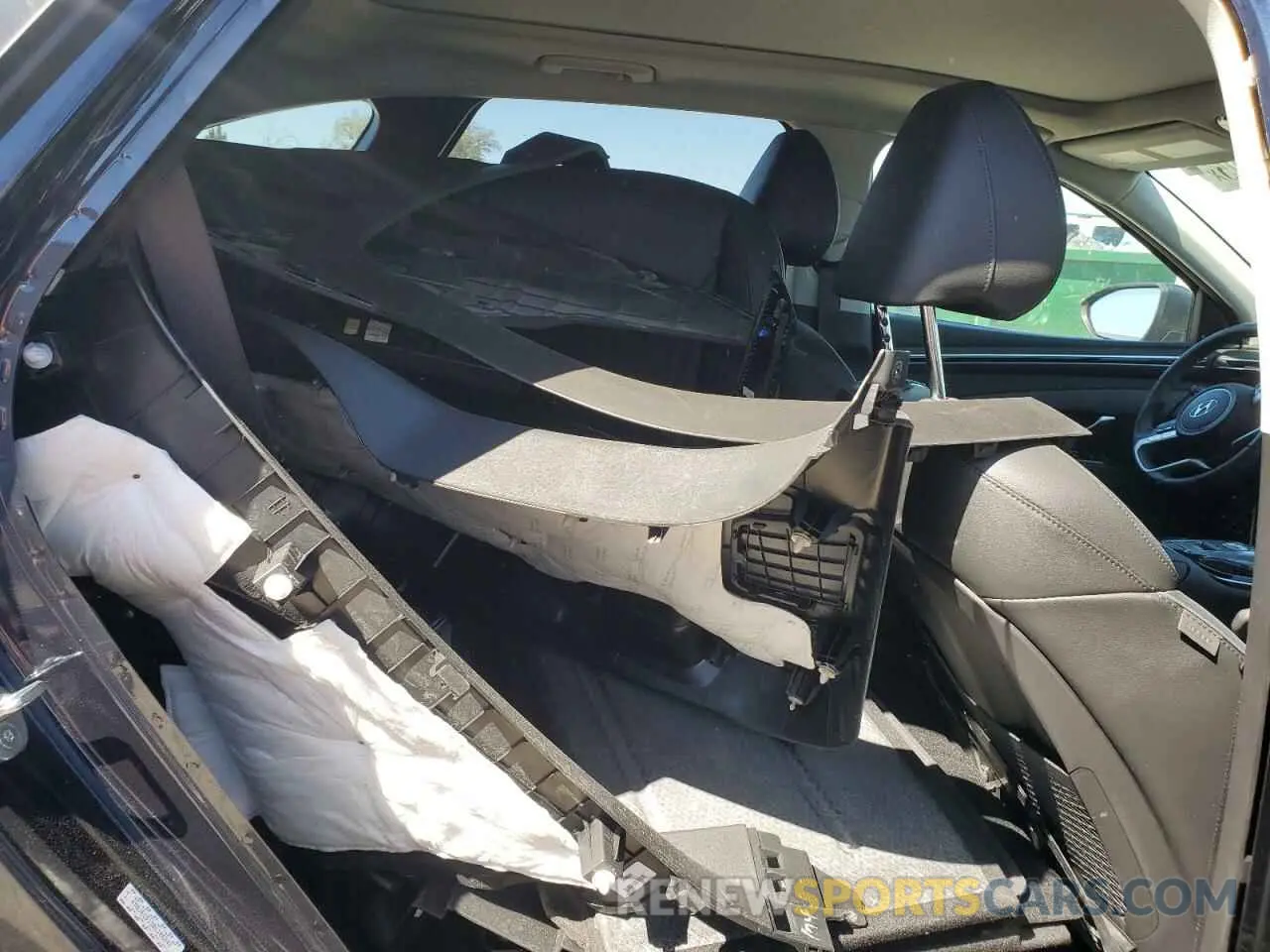 11 Фотография поврежденного автомобиля KM8JECD13RU186242 HYUNDAI TUCSON 2024