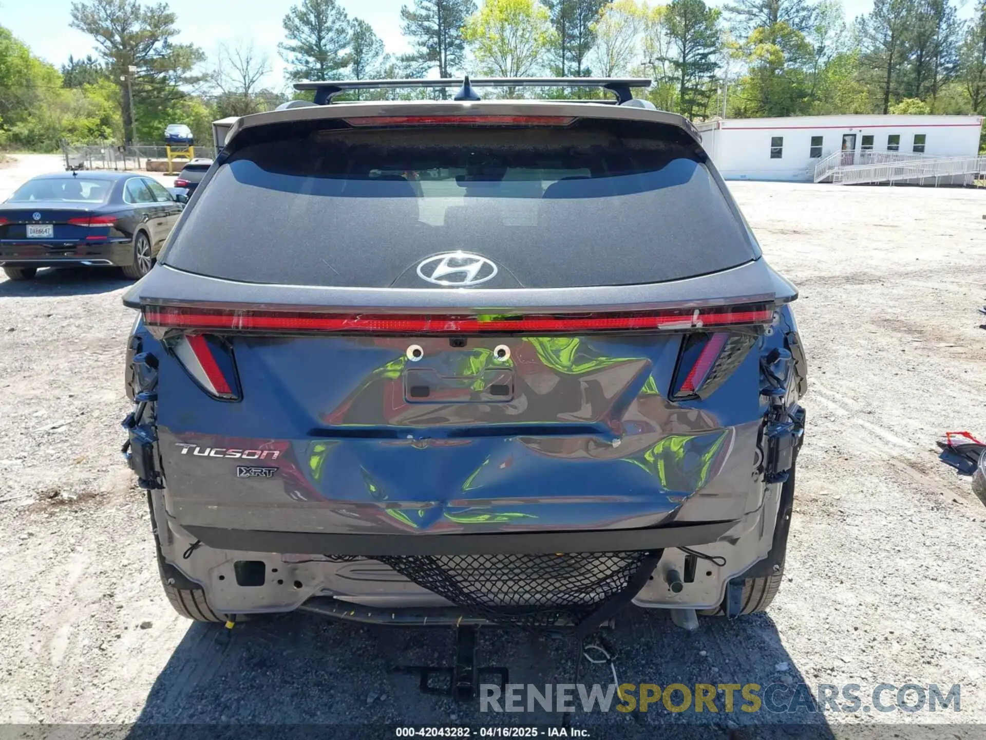 17 Photograph of a damaged car KM8JF3DE5RU320331 HYUNDAI TUCSON 2024