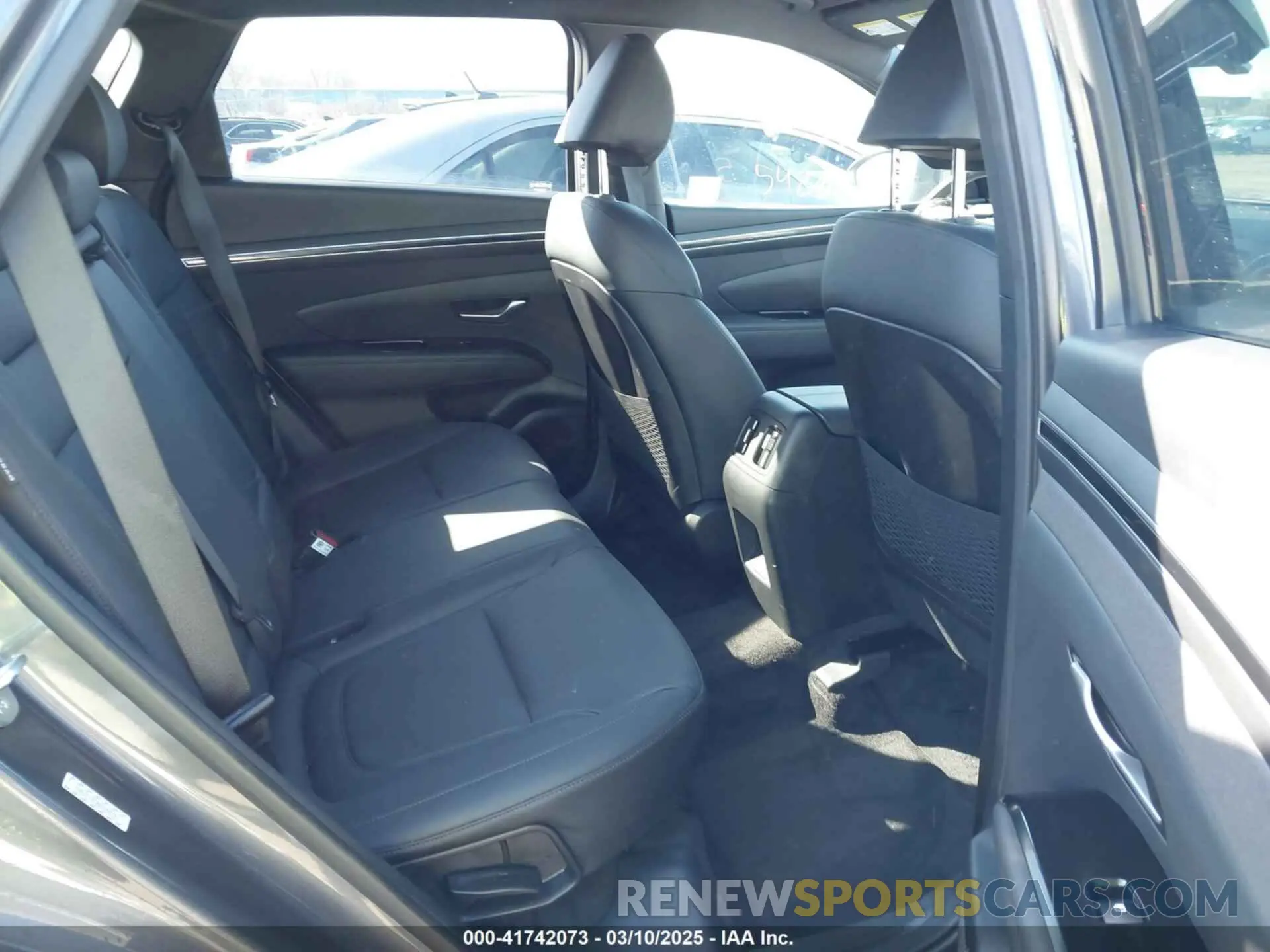 8 Фотография поврежденного автомобиля KM8JFCDE0RU295791 HYUNDAI TUCSON 2024
