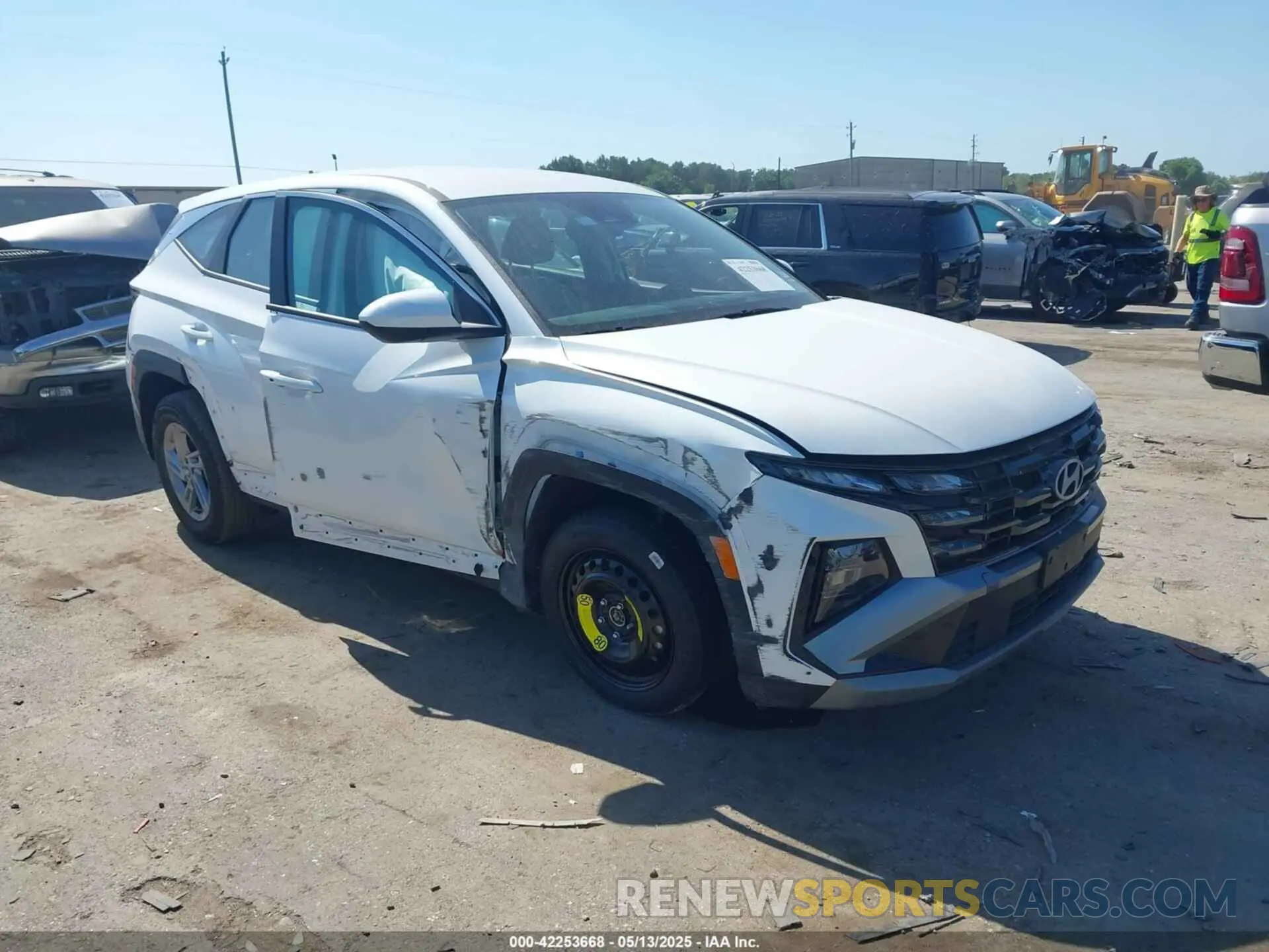 1 Photograph of a damaged car 3KMJA3DE1SE007586 HYUNDAI TUCSON 2025