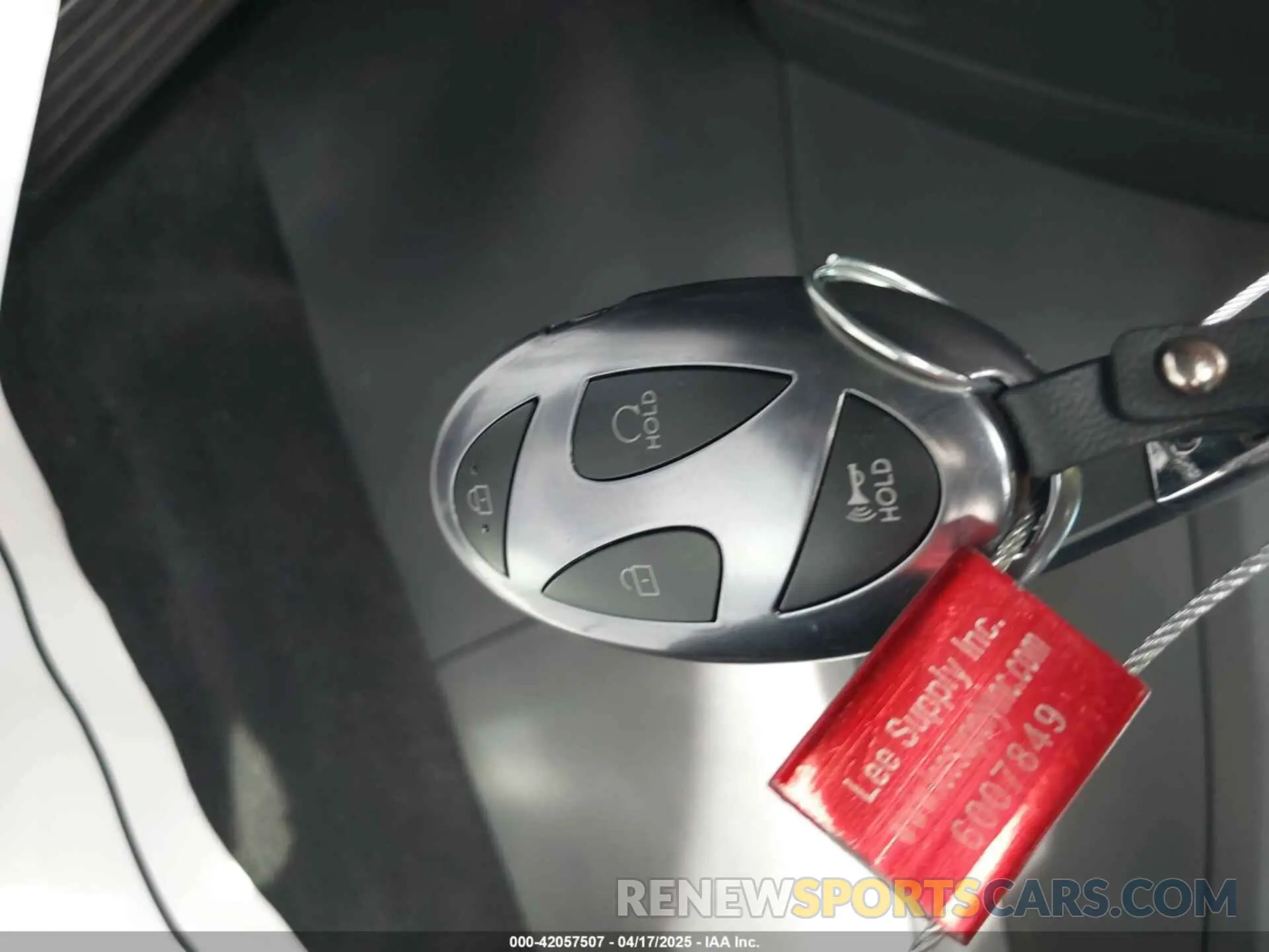 11 Photograph of a damaged car 3KMJB3DE6SE003188 HYUNDAI TUCSON 2025
