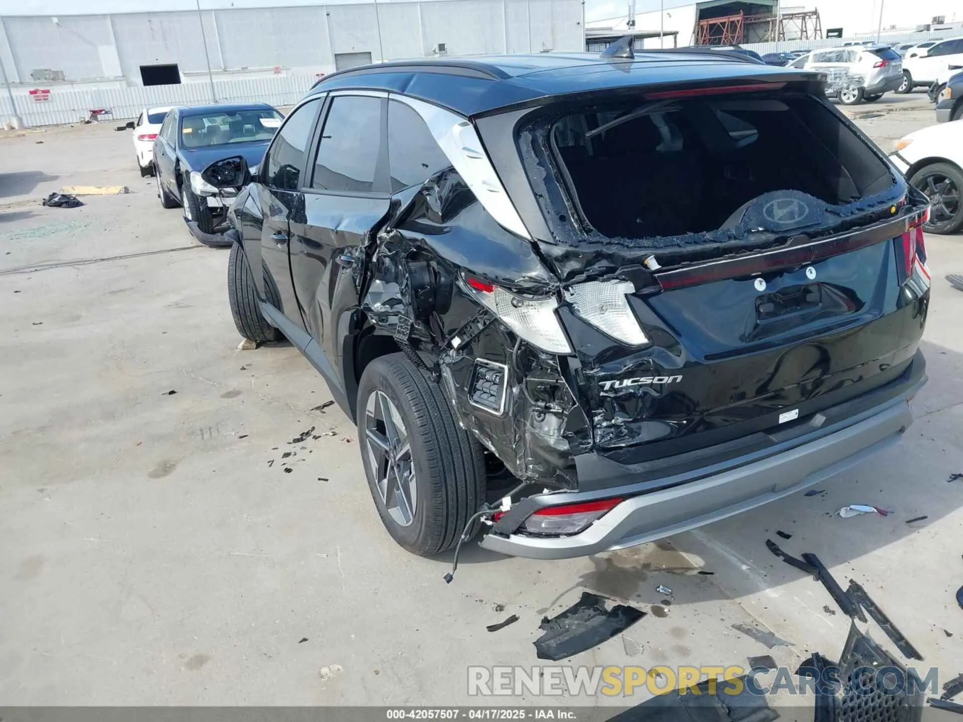 3 Photograph of a damaged car 3KMJB3DE6SE003188 HYUNDAI TUCSON 2025